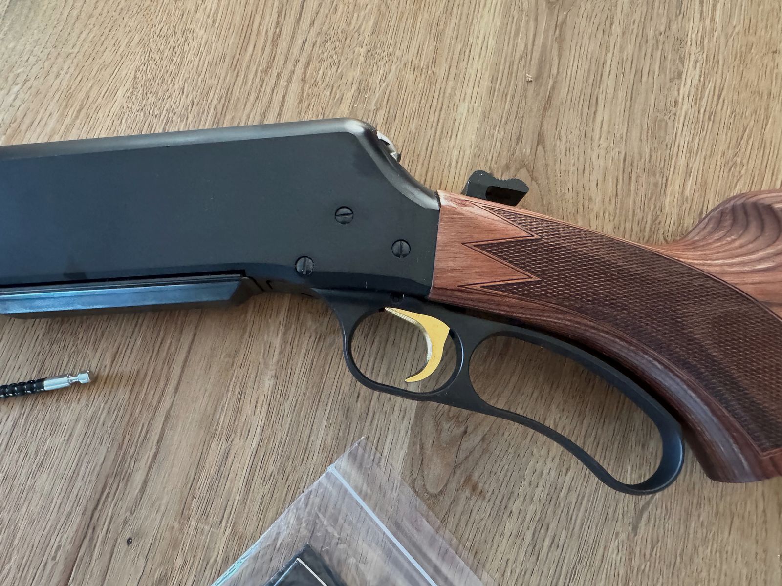 Browning BLR Laminated .300 Win Mag Gewinde Repertierer 