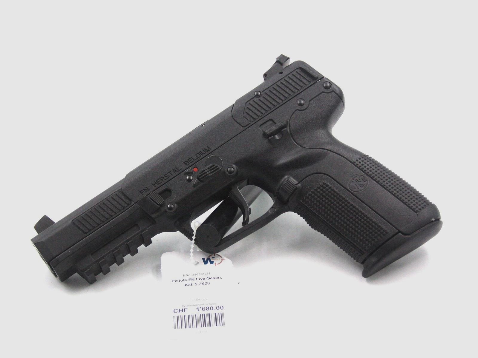 Pistola FN Five-Seven, Usata, 5.7×28, immagine 1 di 2
