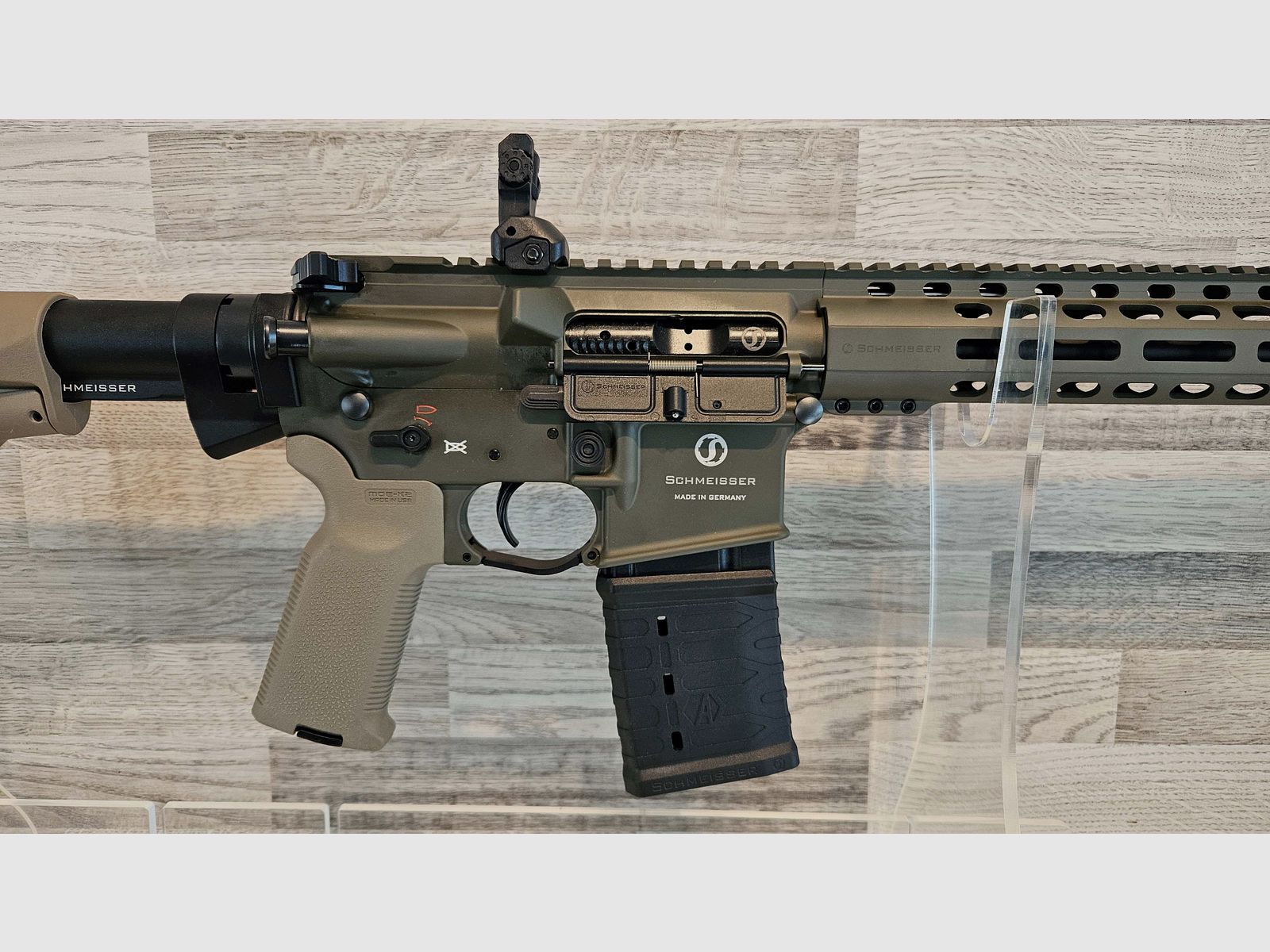 Schmeisser AR15 M5FL special model MAGPUL 16.75" OD Green FDE caliber .223Rem - new merchandise from the specialist trade