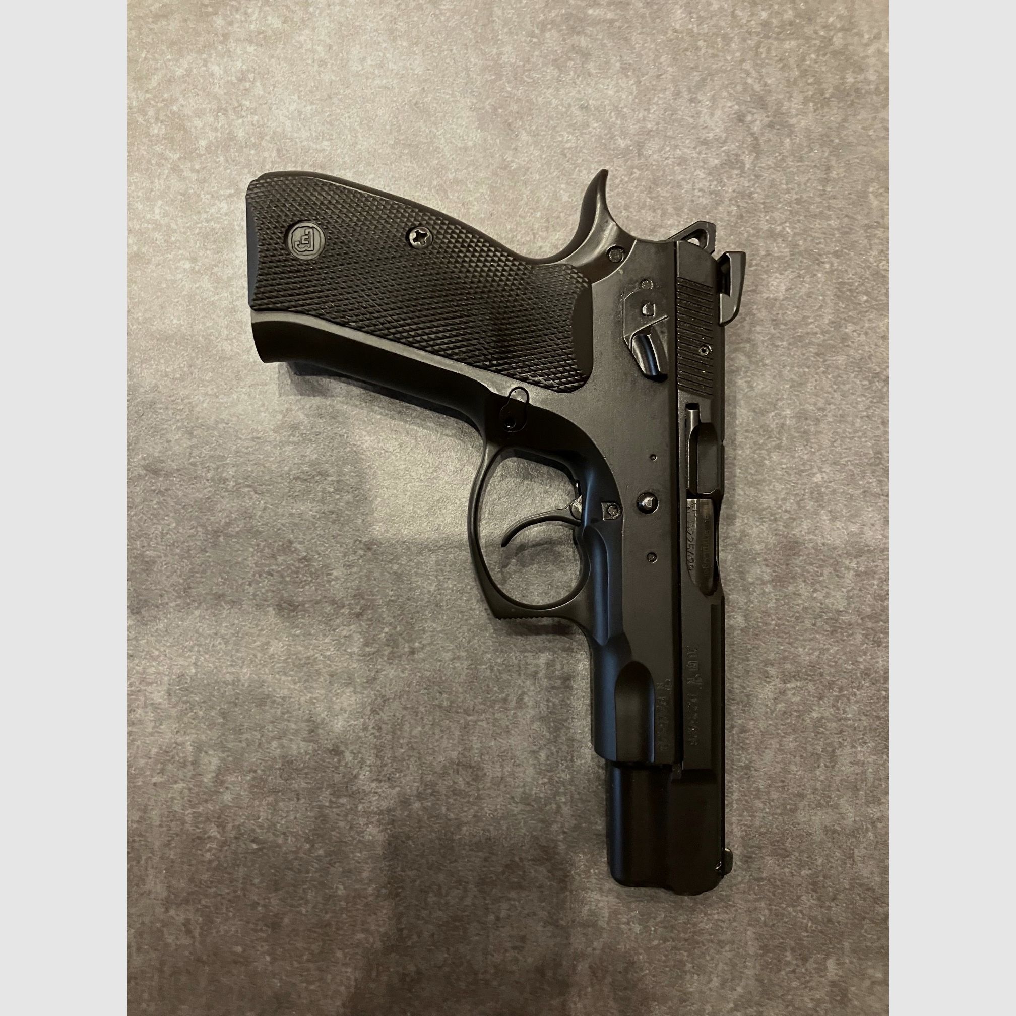 CZ 75 B  Omega ( rares Sammlerstück ), Bj 2020, 9mm, Sportwaffe, SA/DA