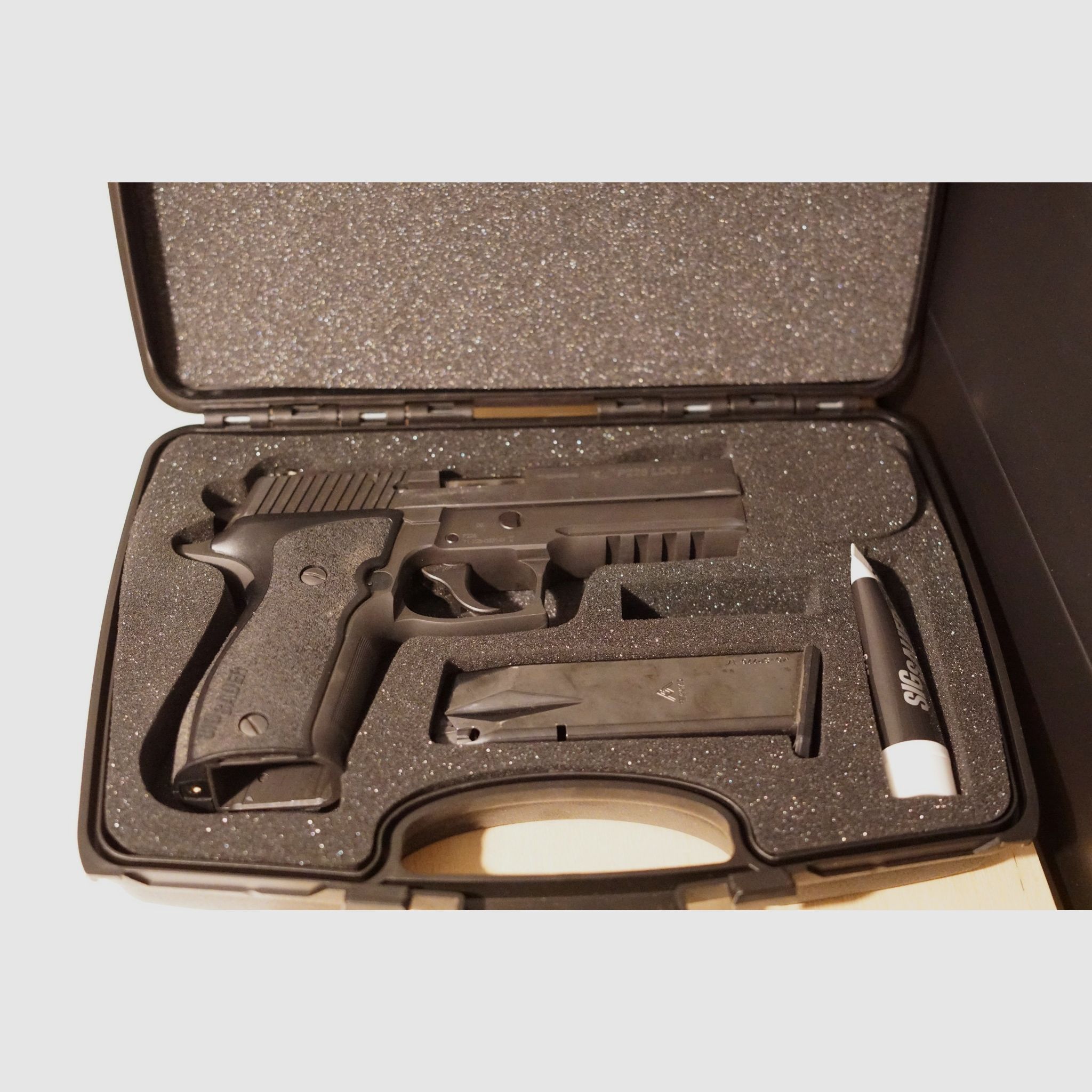 Inizio perfetto nella disciplina 9mm — Sig Sauer P226 LDC II + .22 + Mantis | 1.499 €