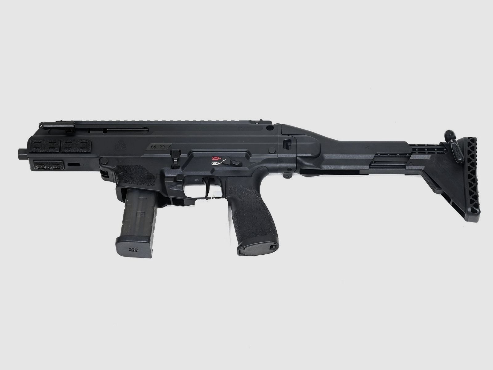 SL Gewehr Springfield Armory KUNA, 9×19, 5.5″ Lauf, 30 Schuss Magzin, mit Fixschaft, Bild 2 von 2