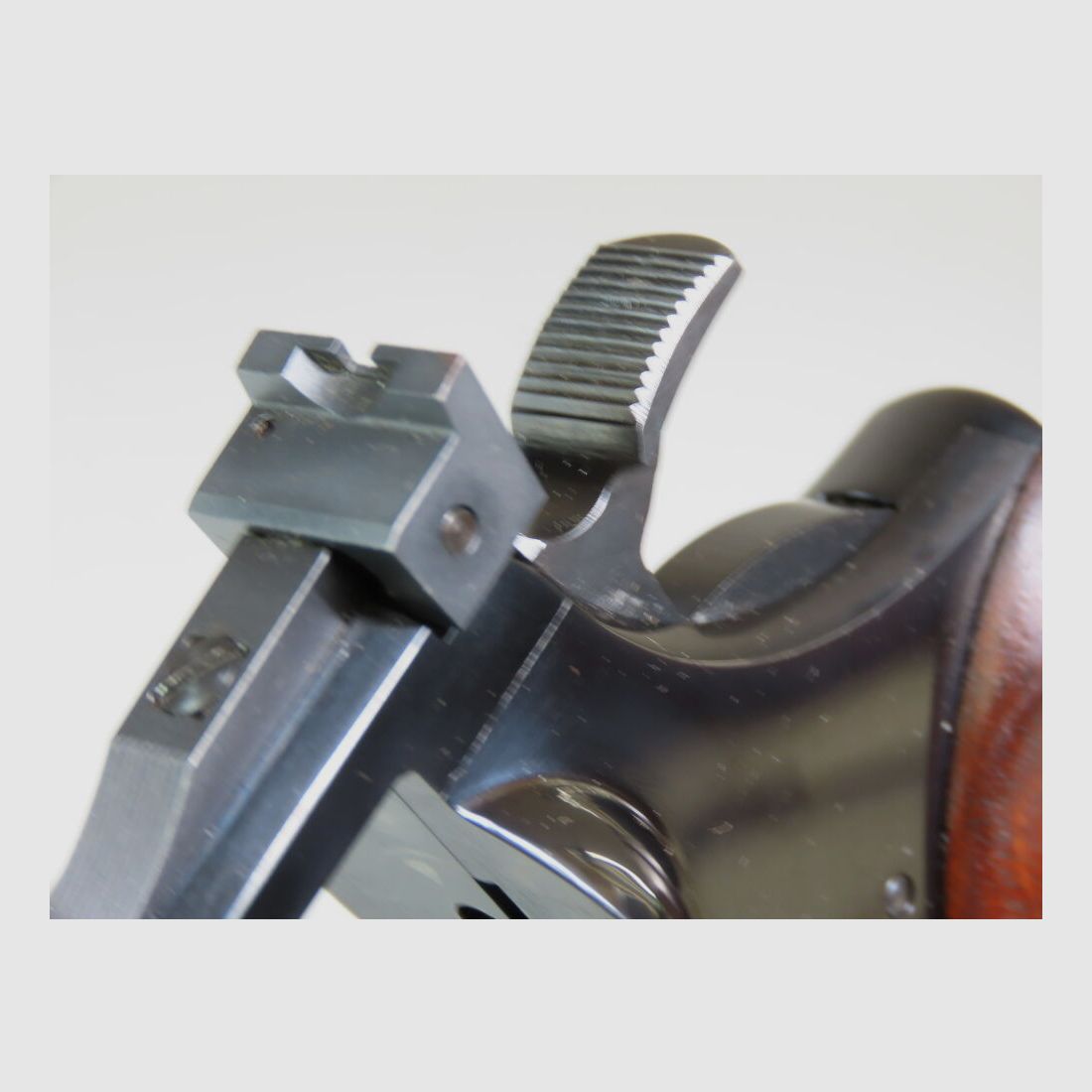 Rewolwer sportowy Korth