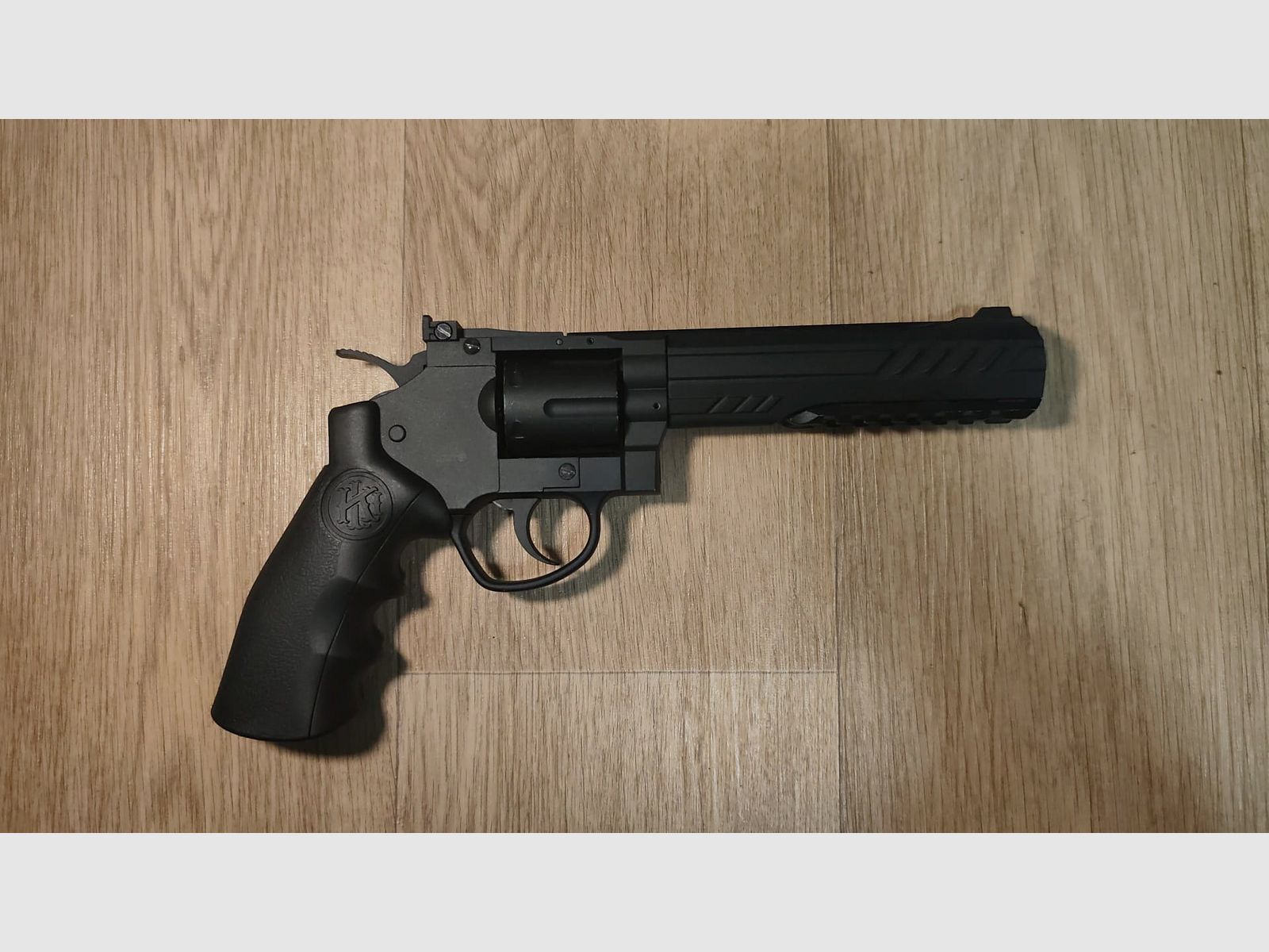 KLI Titan revolver de 6 pouces en métal plein CO2 6mm BB noir