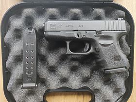 Glock 26, cal. 9mm Luger, 2 caricatori