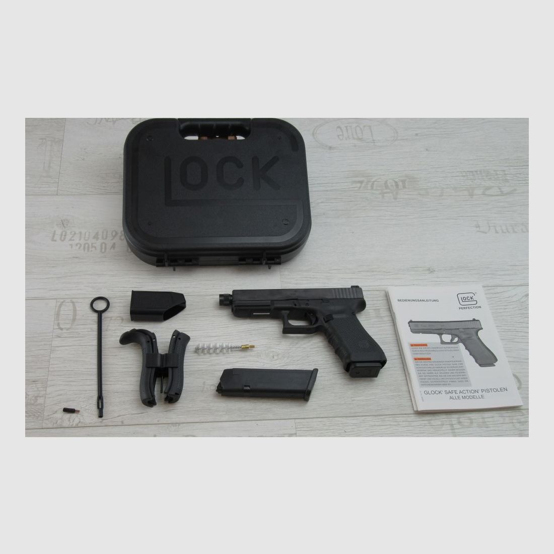 Glock Glock 17 Gen4 mit Gewindelauf, Bild 5 von 7