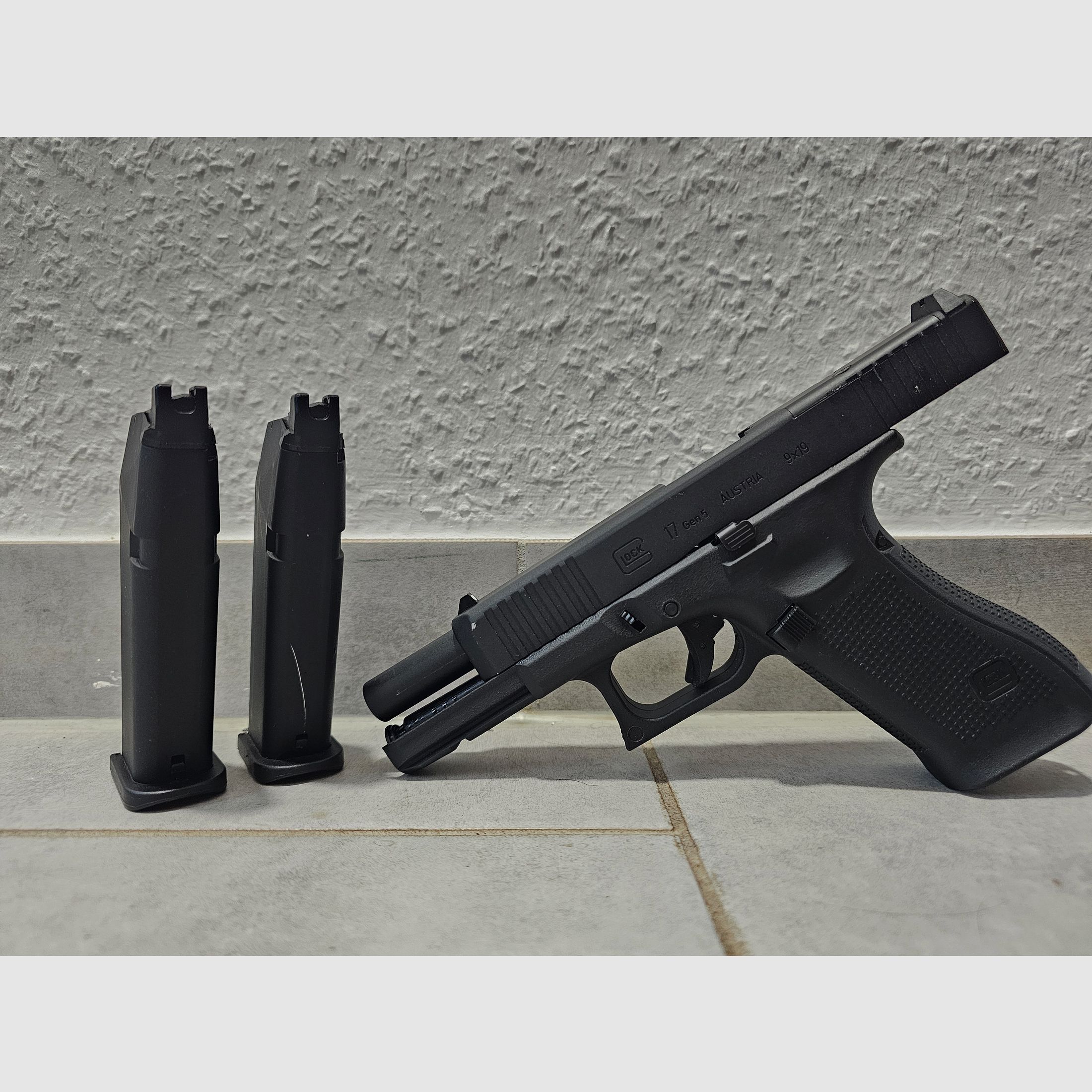 GHK Glock 17 Gen5 MOS GBB inkl Holster