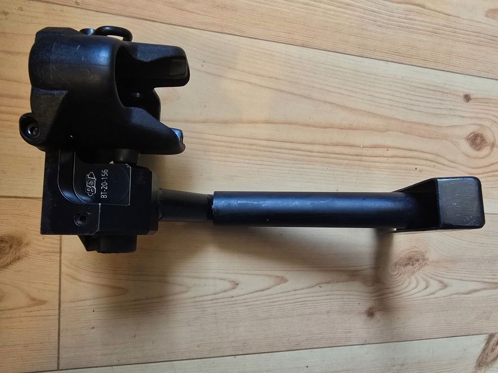 Sehr Seltene B&T Schulterstütze klappbar Helmversion für die MP5/ SP5 / Niederländischen Marechaussee/Zugriffsteam.