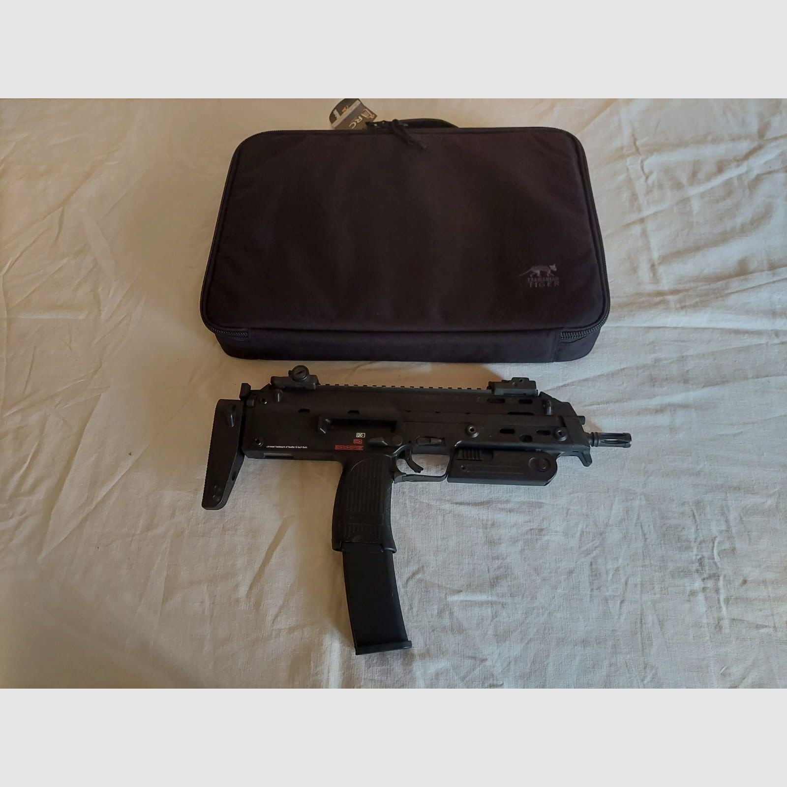 HK Mp7A1 6mm GBB + Tasmanian Tiger Tasche 