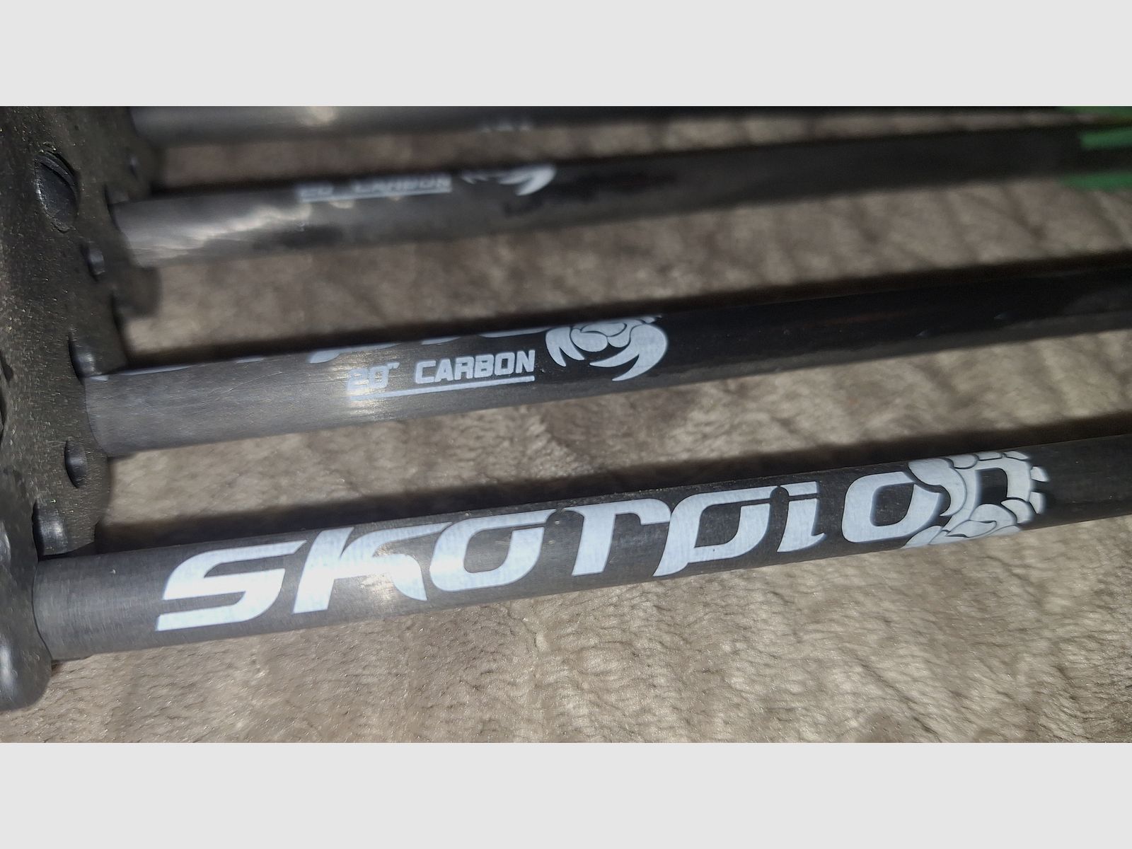 Recurve Armbrust Jaguar mit red dot und Carbon Pfeilen