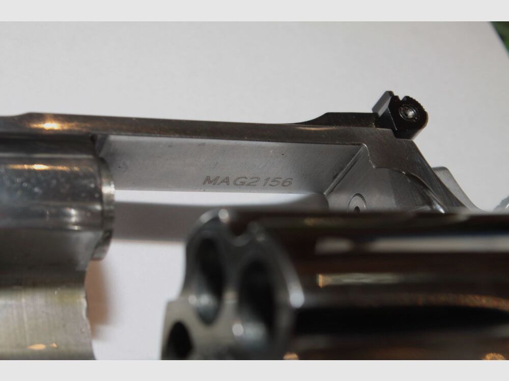 Revolver Smith & Wesson 629-3 Magna Classic 1 sur 3000 - .44 Rem. Mag. - Investissement