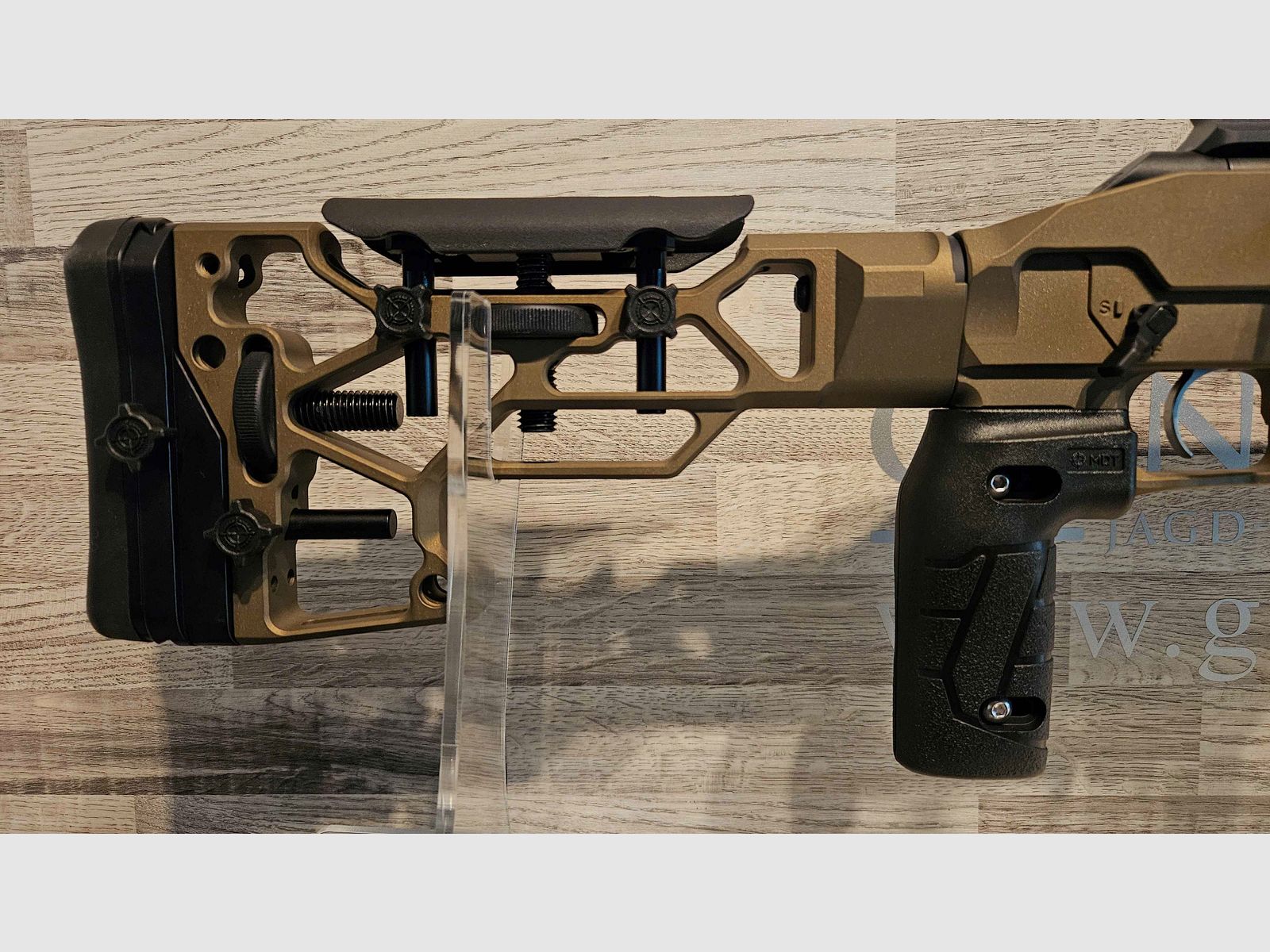 Neuware vom Fachhandel - Matchbüchse CZ600 MDT Deep Bronze Kal. .308Win. - Top-Sonderpreis!!!