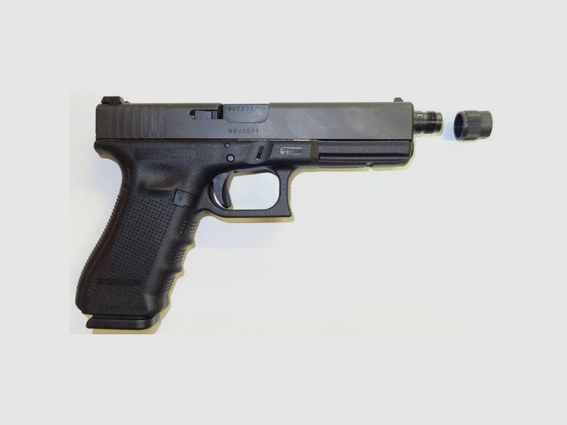 Glock	 Pistole Glock 17 Gen4 mit Gewindelauf M13,5x1 im Kaliber 9mm Para ( 9x19 ) Inkl. Zubehö
