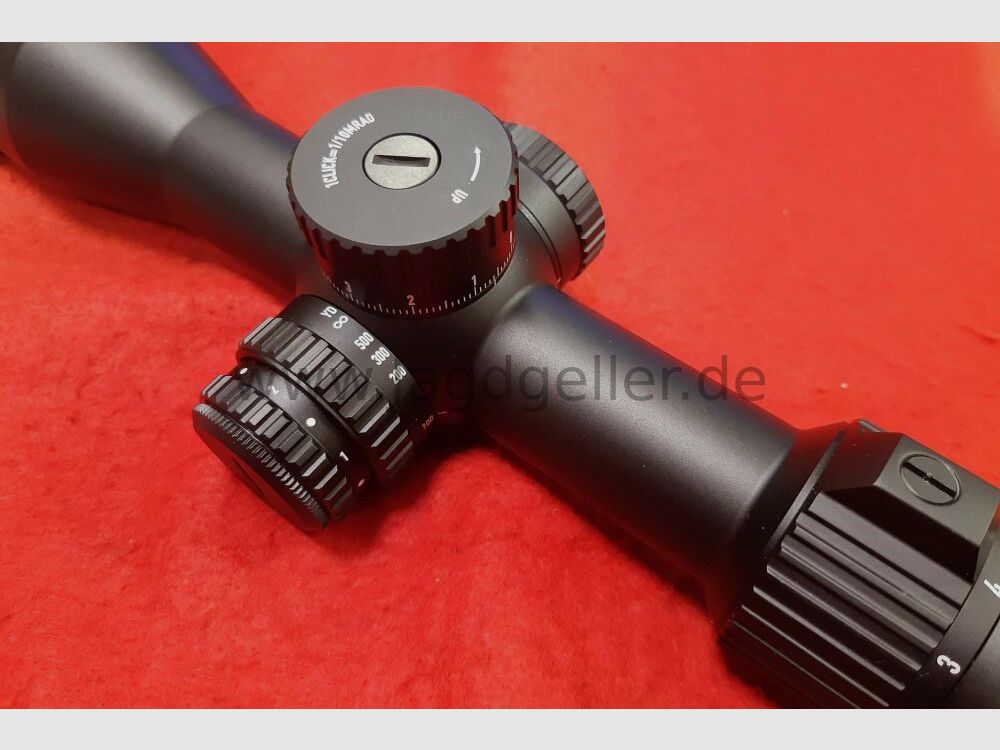 Akah riflescope 2-12x44 LA with HAWK tactical mounting rings