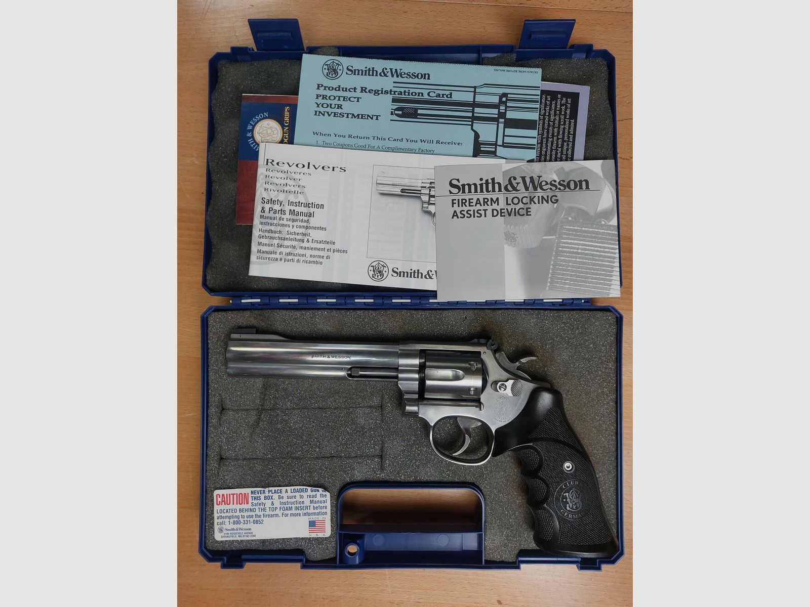 Smith & Wesson, USA 617-1, image 1 sur 10