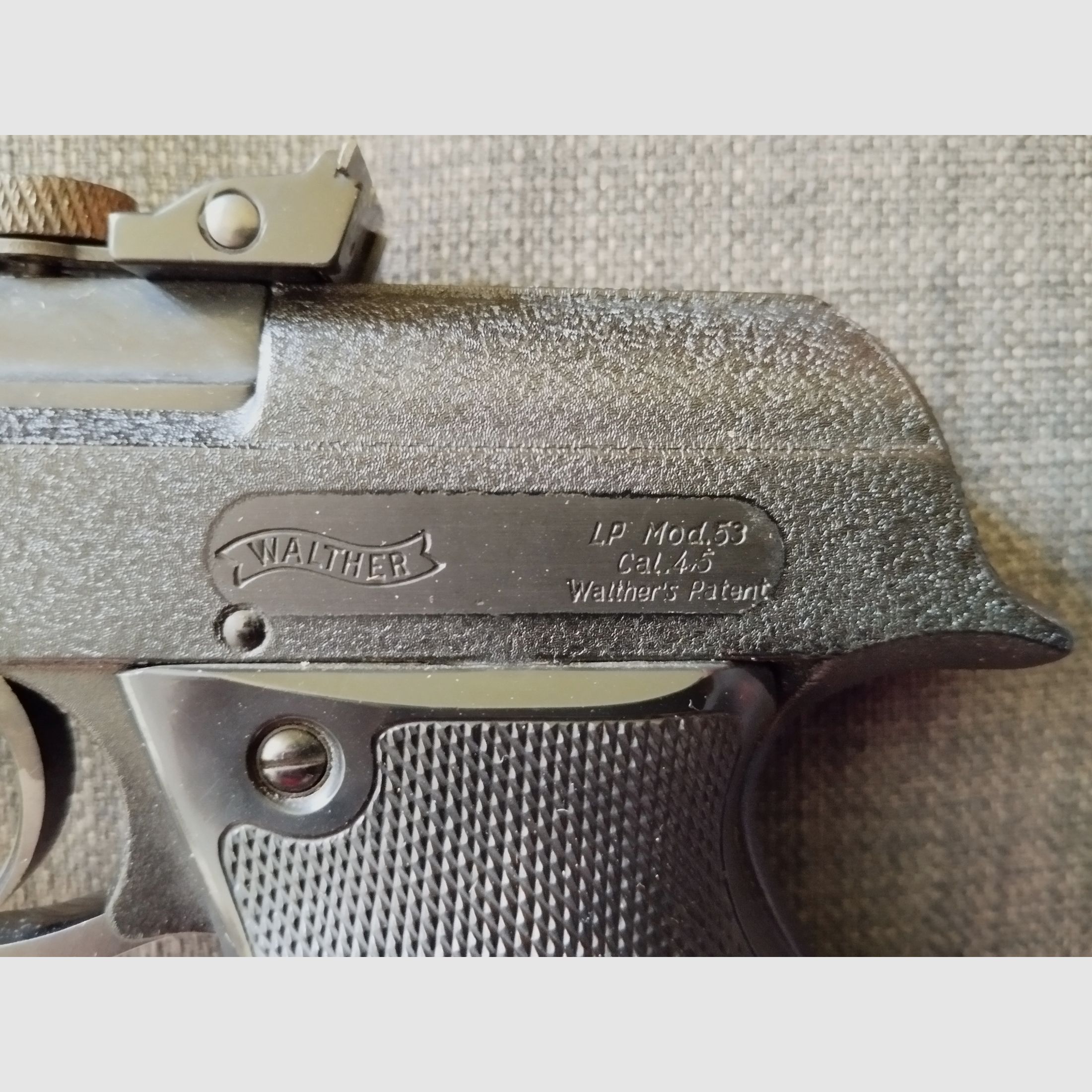 Walther LP Mod. 53 Kal. 4,5mm zwart zeer goede staat in de originele doos + accessoires