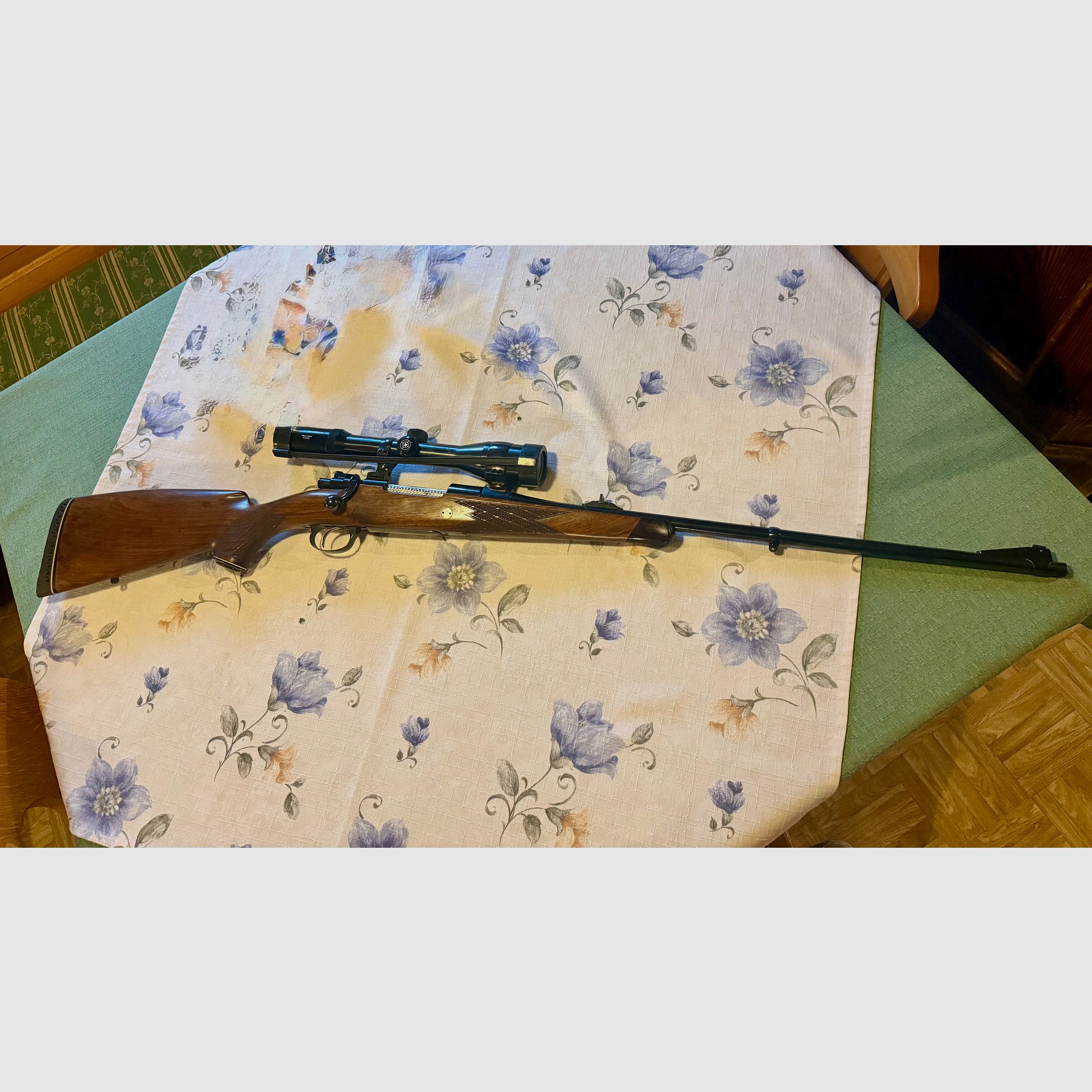 Langwaffe Fabrique Nationale d'Armes de Guerre 8x68S mit Zielfernrohr und Munition