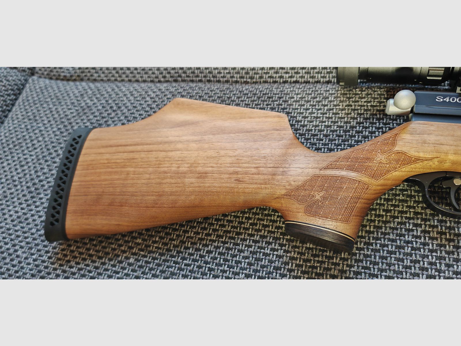 Air Arms S400 Walnuss 4,5mm, rechts, wie Neu