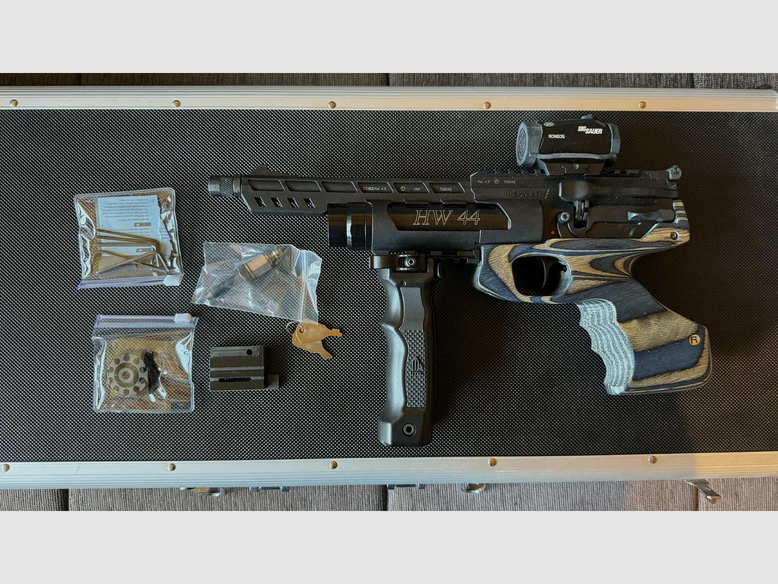 Weihrauch HW44 Pistole / Taktischer Pistolenkarabiener Komplettpaket HW 44