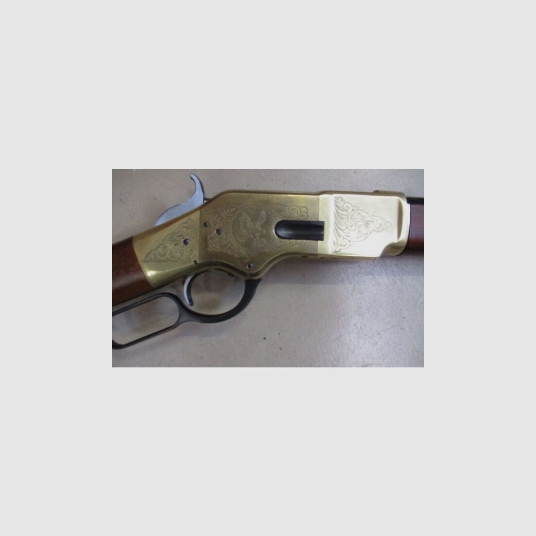 Karabinek z dźwignią Hege-Uberti Mod. 66 Yellow Boy z grawerunkiem 66