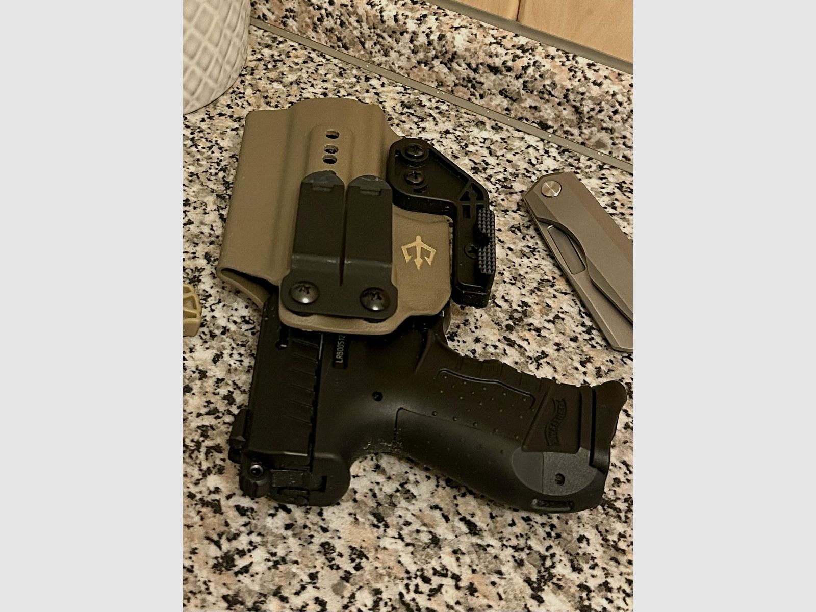  Walther P22 Ready Schreckschuss Pistole 9 mm P.A.K brüniert & Black Trident IWB Holster