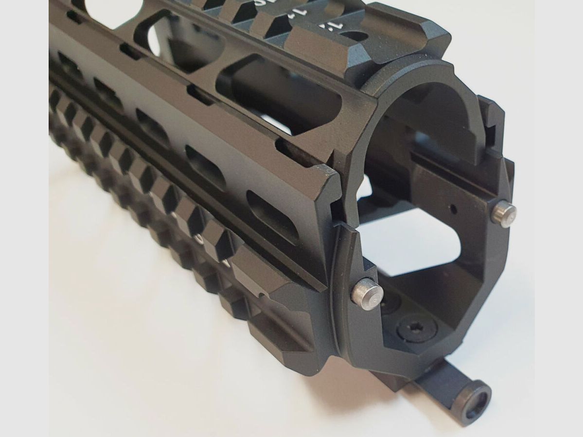 WFN Schweiz Schweizer WFN Quad Rail Vorderschaft Handguard für SIG 552 / 553 / SG 553 . Made in Switzerland