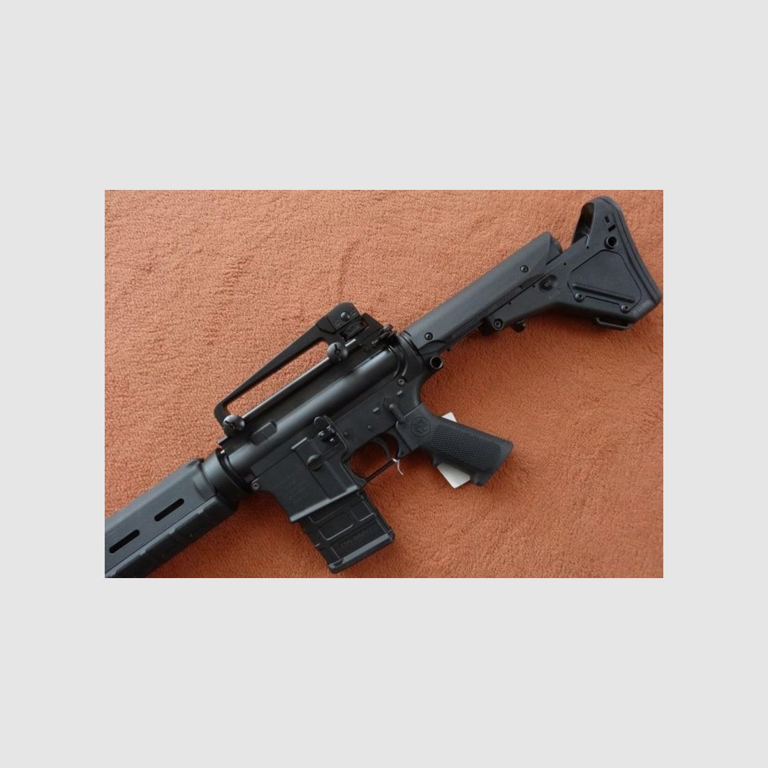 Oberland Arms	 SL-Büchse Oberland Arms: Black Label M4 3Gen. Cal. 223 Rem. mit Magpul Anbauteile