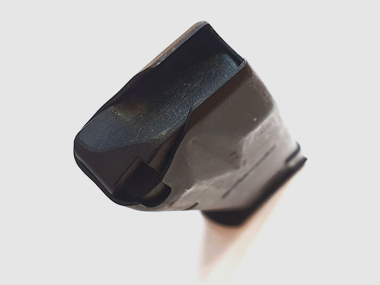 SIG SAUER magazine for pistol compatible with SIG P226, 9mm Luger, 20 rounds, used