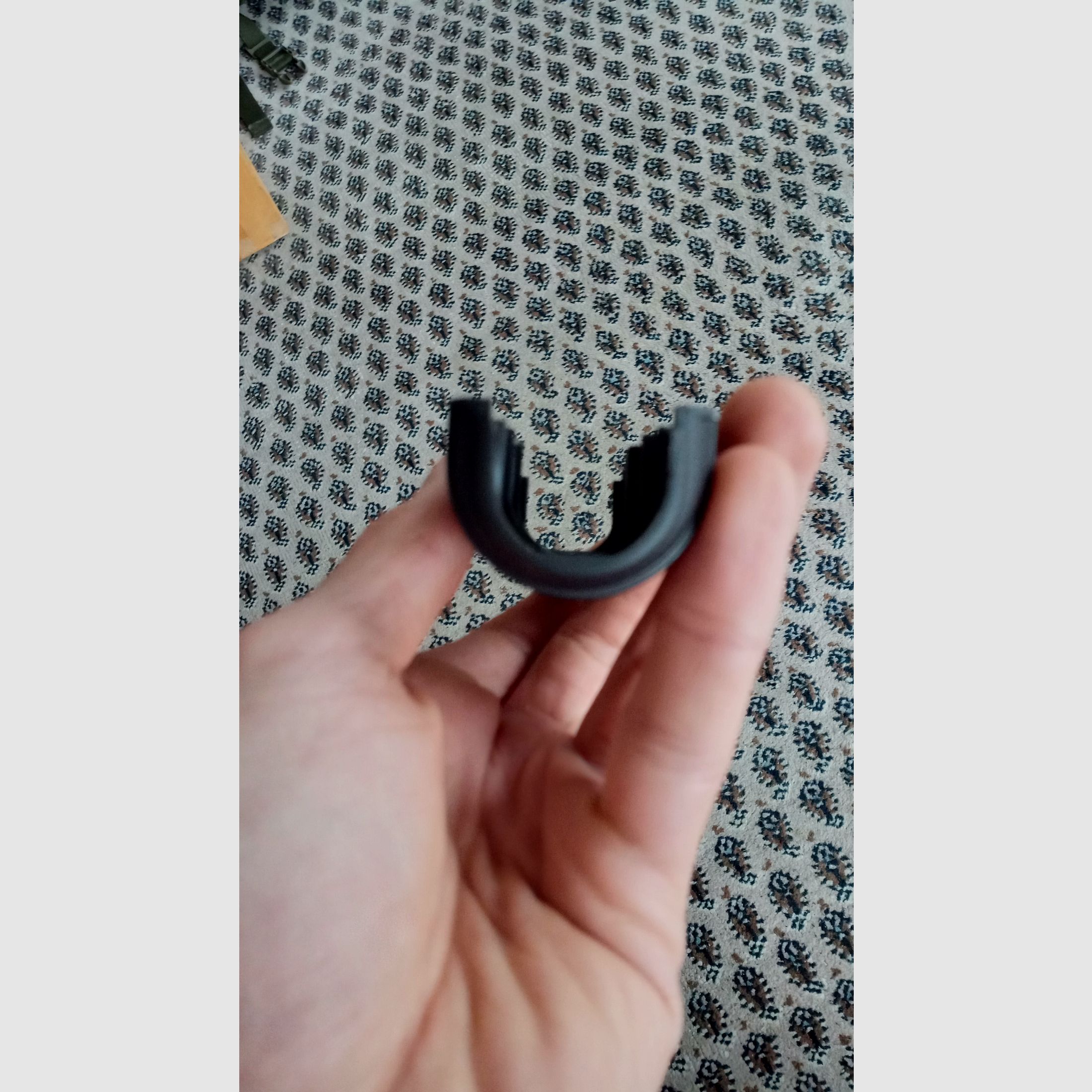 AIRSOFT - Ribbed plum polymer handguard for the toy Krinkov (AKS-74u) / Price negotiable // GBB S-AEG / AKSU