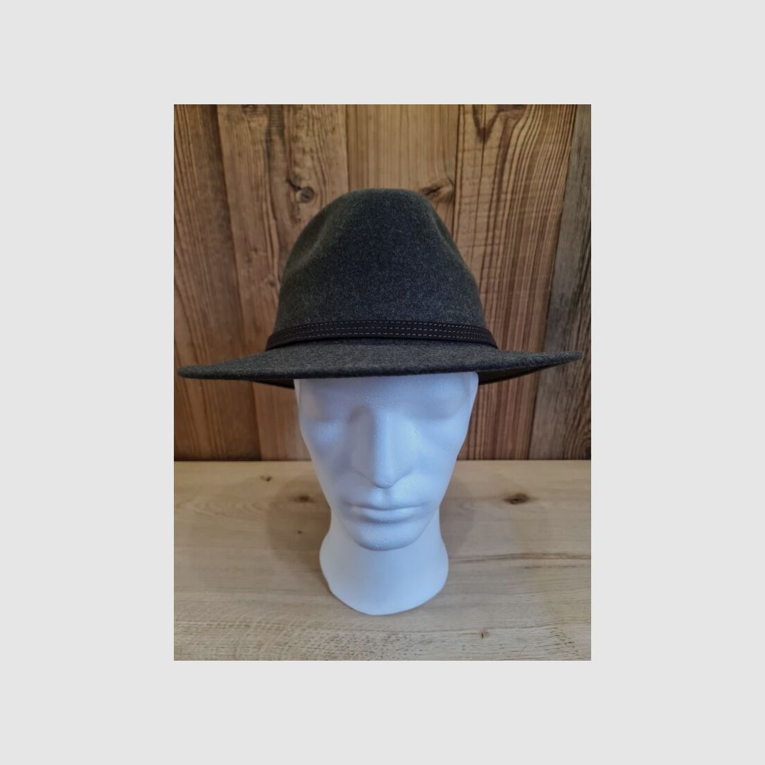 Chapeau roulé olive mélangé avec bande en cuir marron