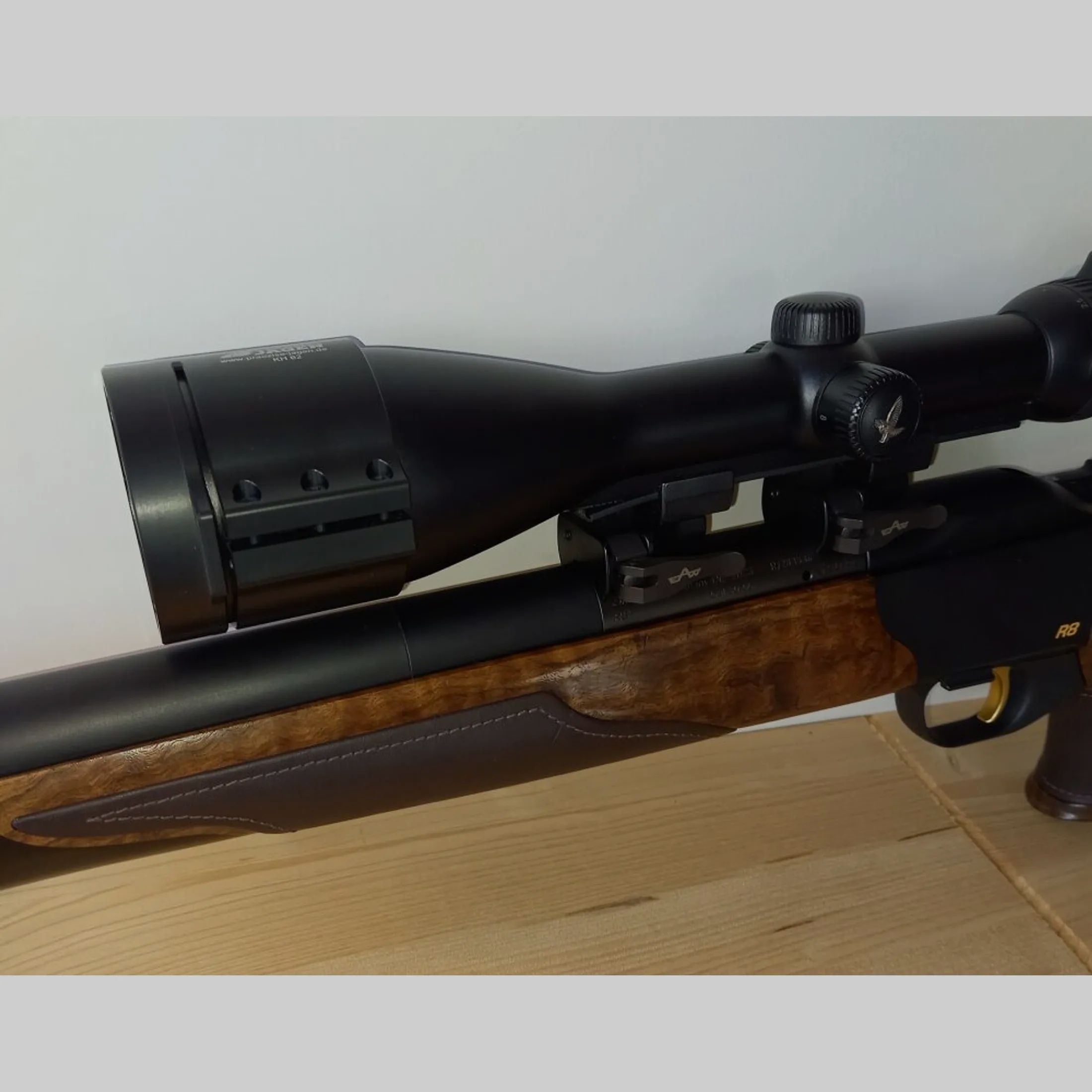 EAW Sattelmontage für Swarovskirail SR auf Blaser