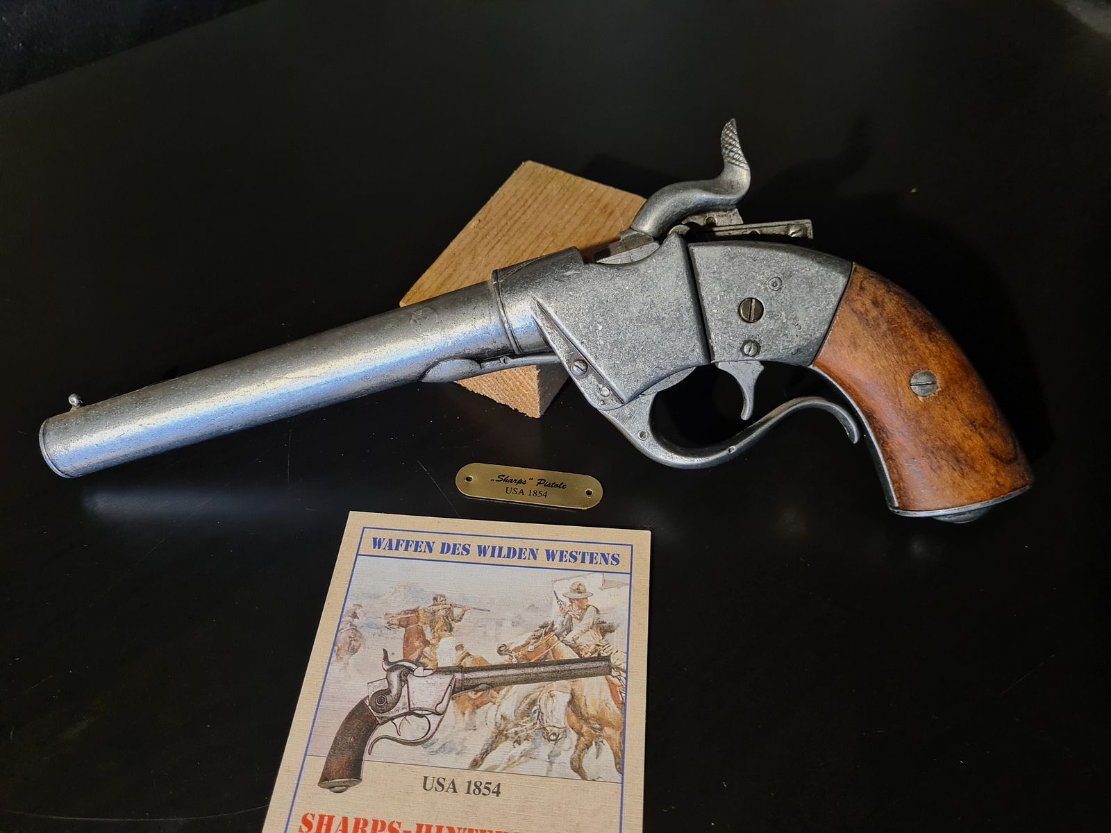 Pistolet à chargement par l'arrière Sharps 1852