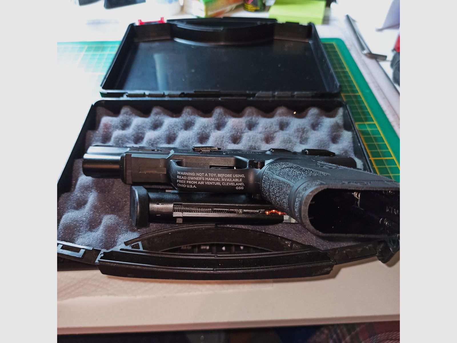 Springfield Amory XDe .177 Kal. Stahl-BB's 4,5mm CO2-Antrieb