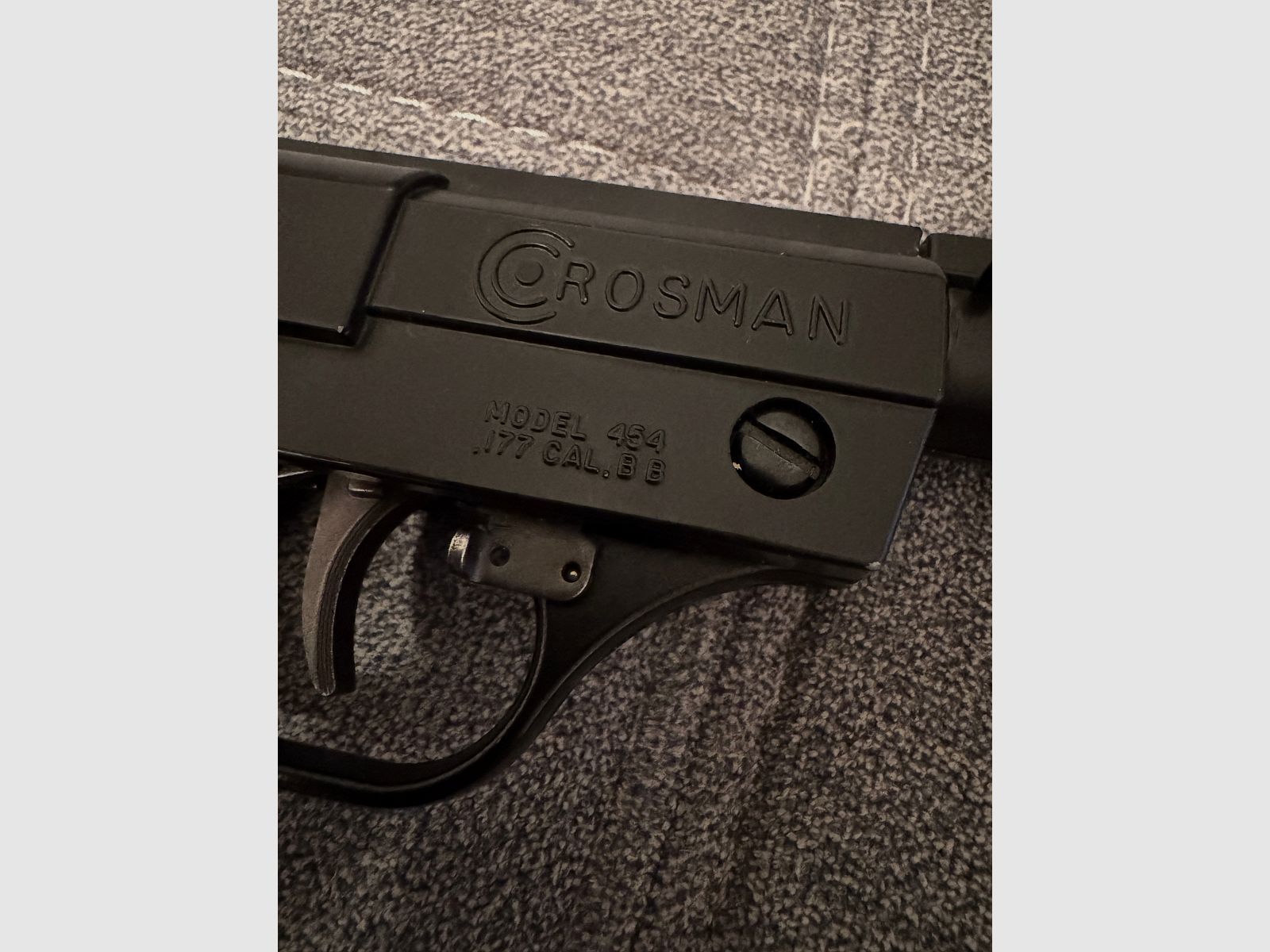 Pistola de aire CO2 Crosman Model 454 (.177 / 4,5mm BB) – Set vintage con CO2 y munición