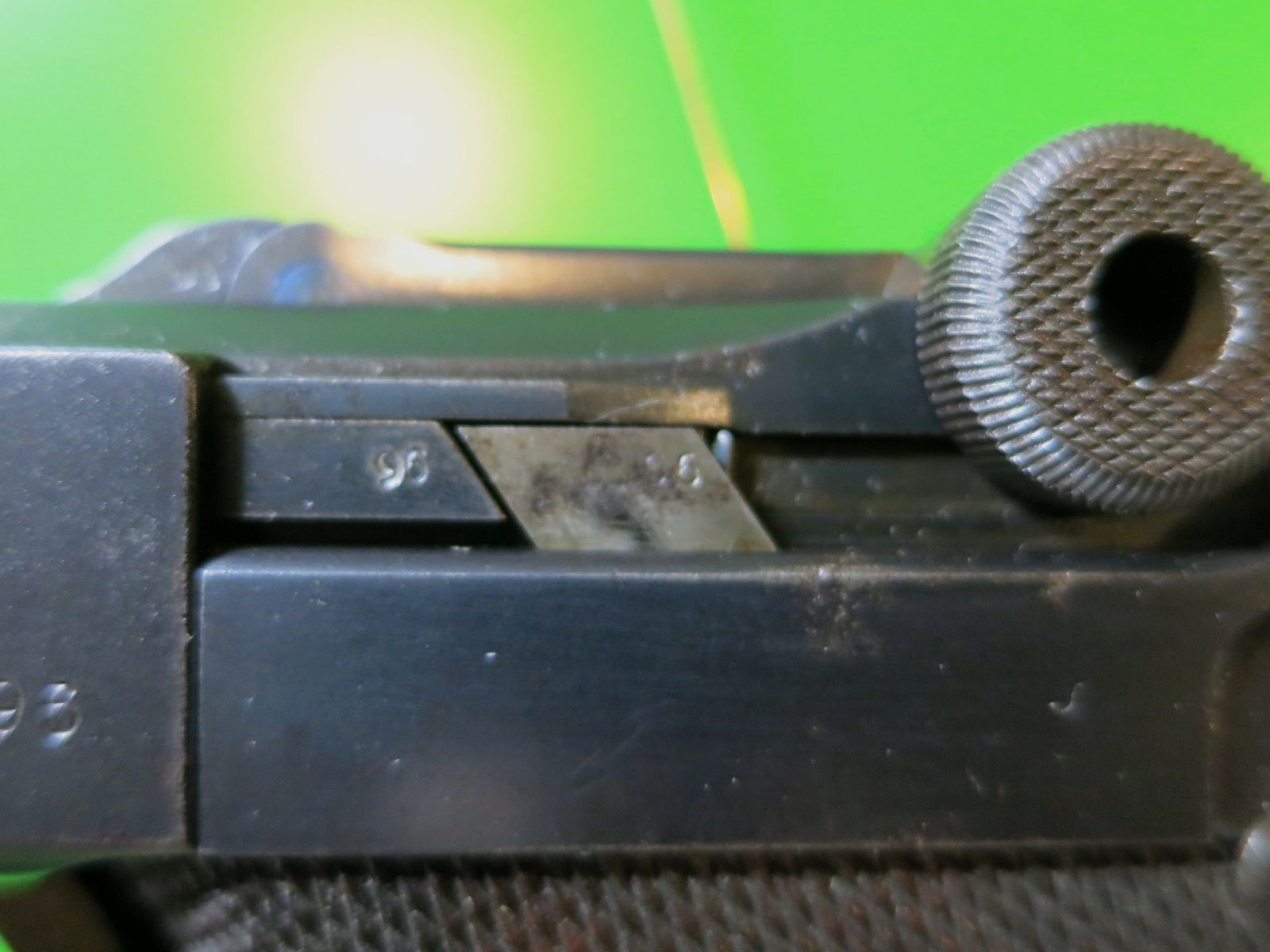 Deutsche Waffen- und Munitionsfabriken (DWM) 1915 , lange Pistole 08 P08, Ari P08 (Artillerie), 9 mm Luger     #61-