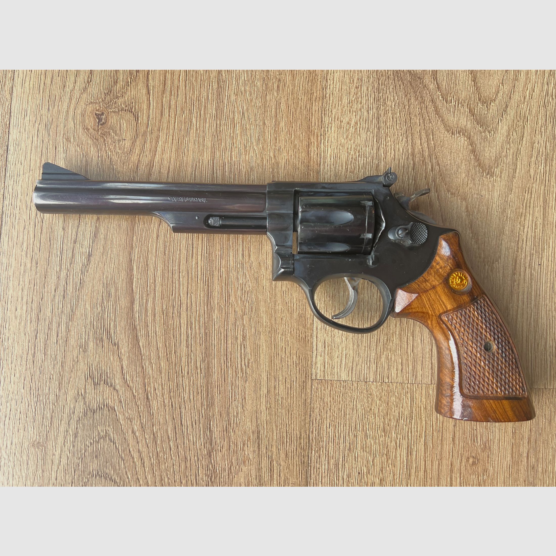 revólver Taurus modelo 66 .357 Magnum