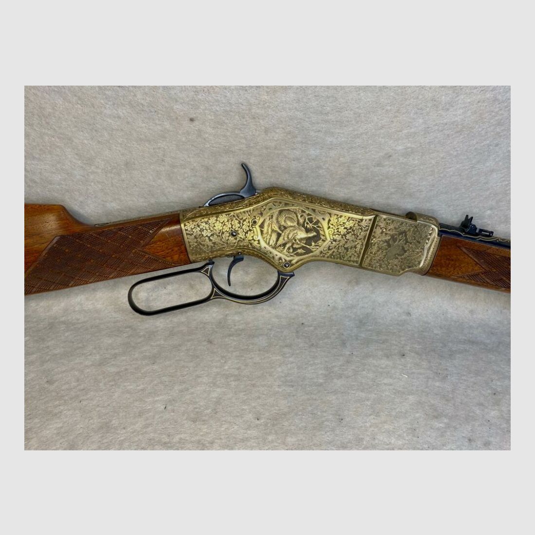 Uberti 1866 - .22lr - Arma de colección - Grabado a mano