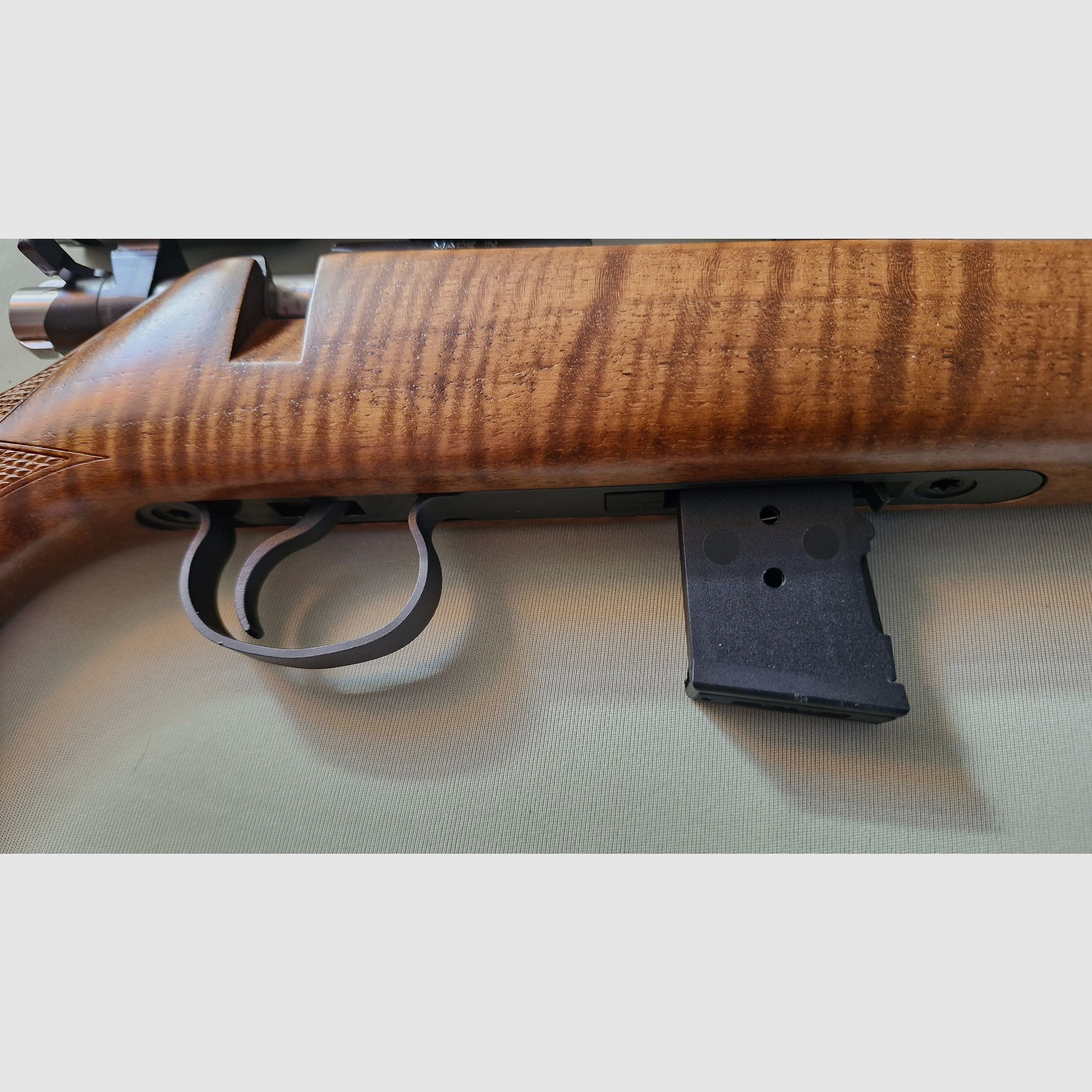 KK bolt-action rifle CZ ZKM 455 Luxus .22lfb with scope (red dot) and aluminum transport case all like new