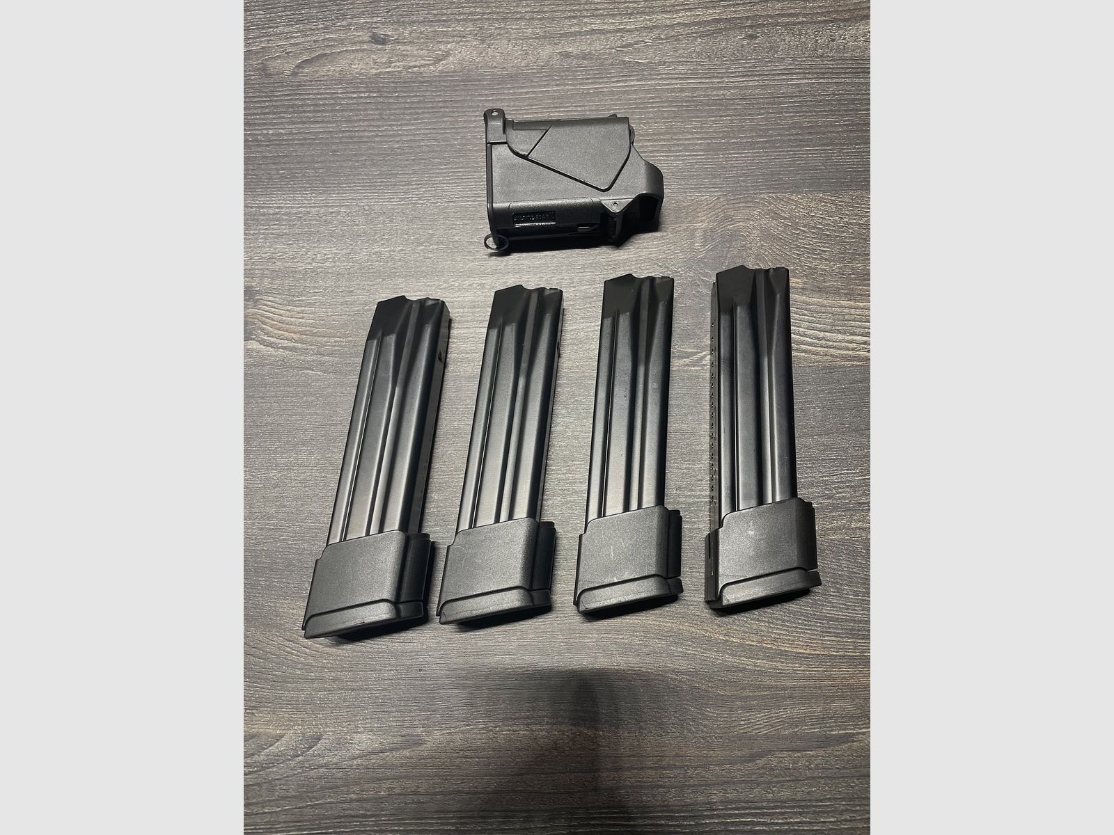 4x HK SFP9 20 cartuchos cargador + ayuda de recarga