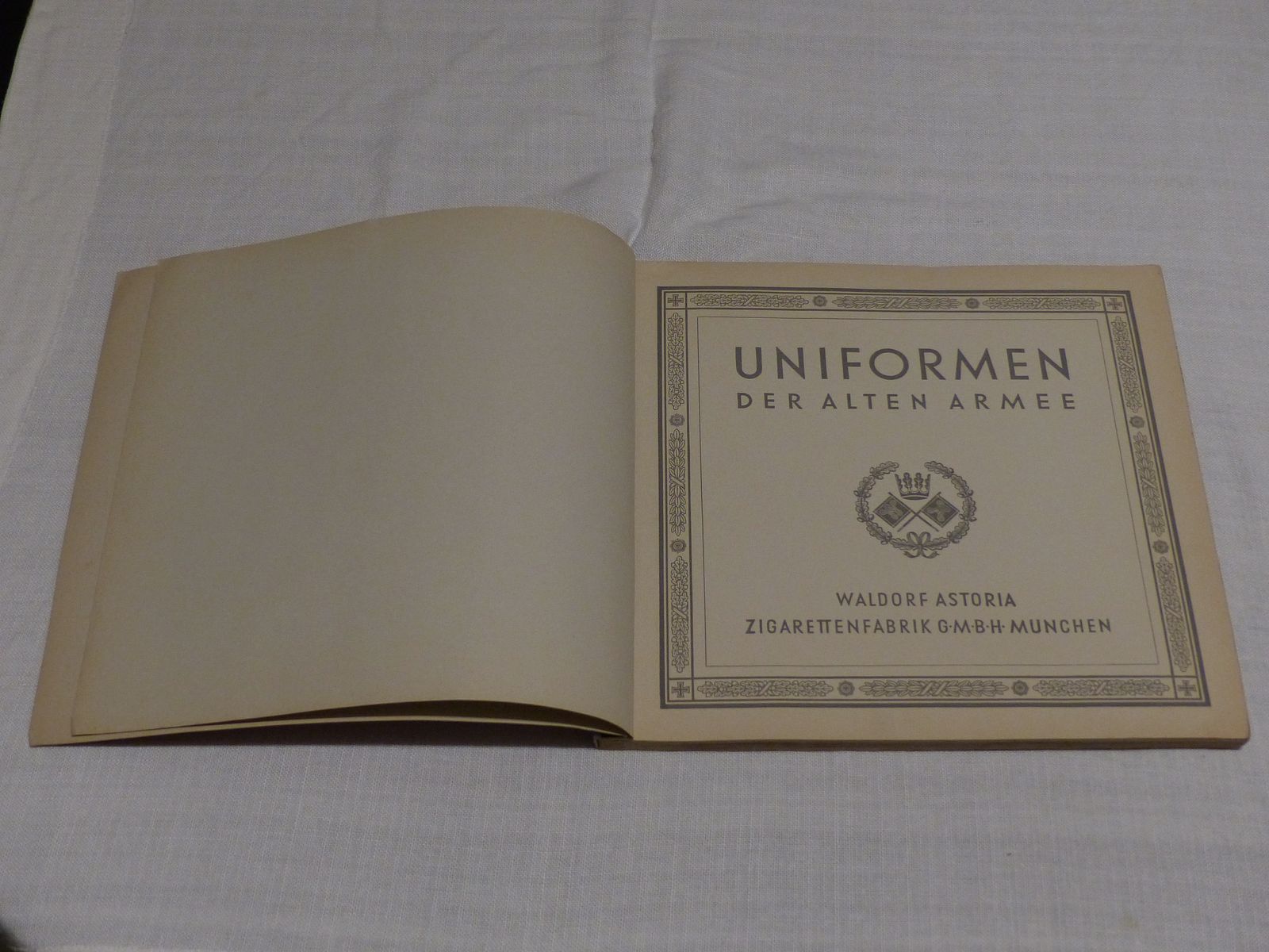 Uniformes de l'ancienne armée album complet d'autocollants vers 1933 WKI WKII