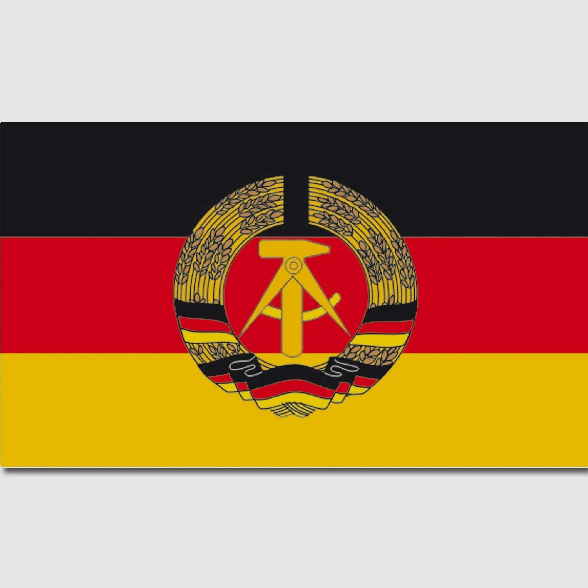 Diverse Flagge DDR