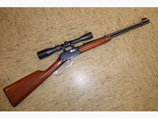 Winchester UH- Repetier Gewehr Mod. 9422 M. m. ZF. Kal. 22 Magnum.