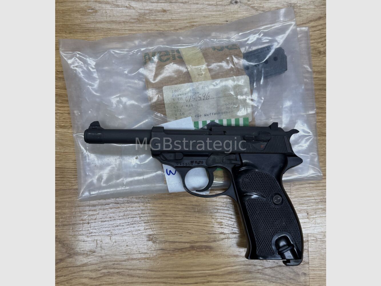 Walther P1 ex stock de depósito de Bundeswehr con bolsa de depósito incluida 1x cargador P38 pistola semiautomática 9mm Luger P 38 / con embalaje de depósito ex stock Bw