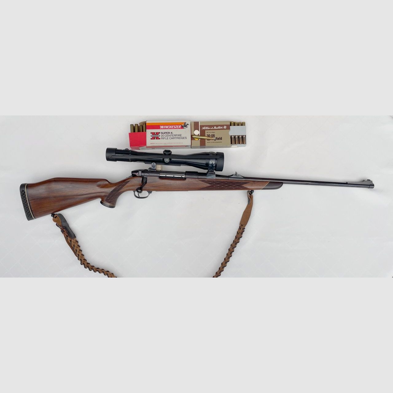 Repetierbüchse - Absolut NEUWERTIG - Premiummarke: Sauer Weatherby – Europa Cal.  -  .30 – 06 Springfield -