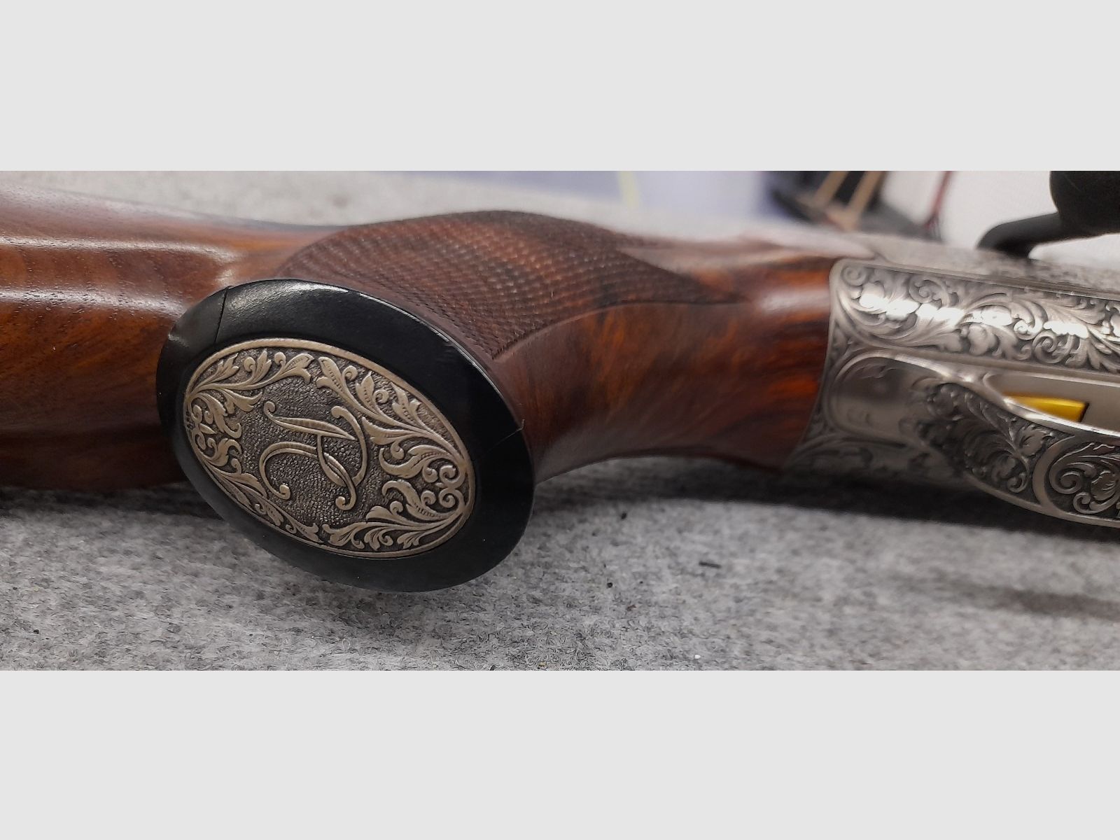 Blaser R93 416Rem Mag + Wechsellauf und Schaft in 300WinMag + Wechsellauf in 222Rem verziert Repetierbüchse Geradezugrepetierer