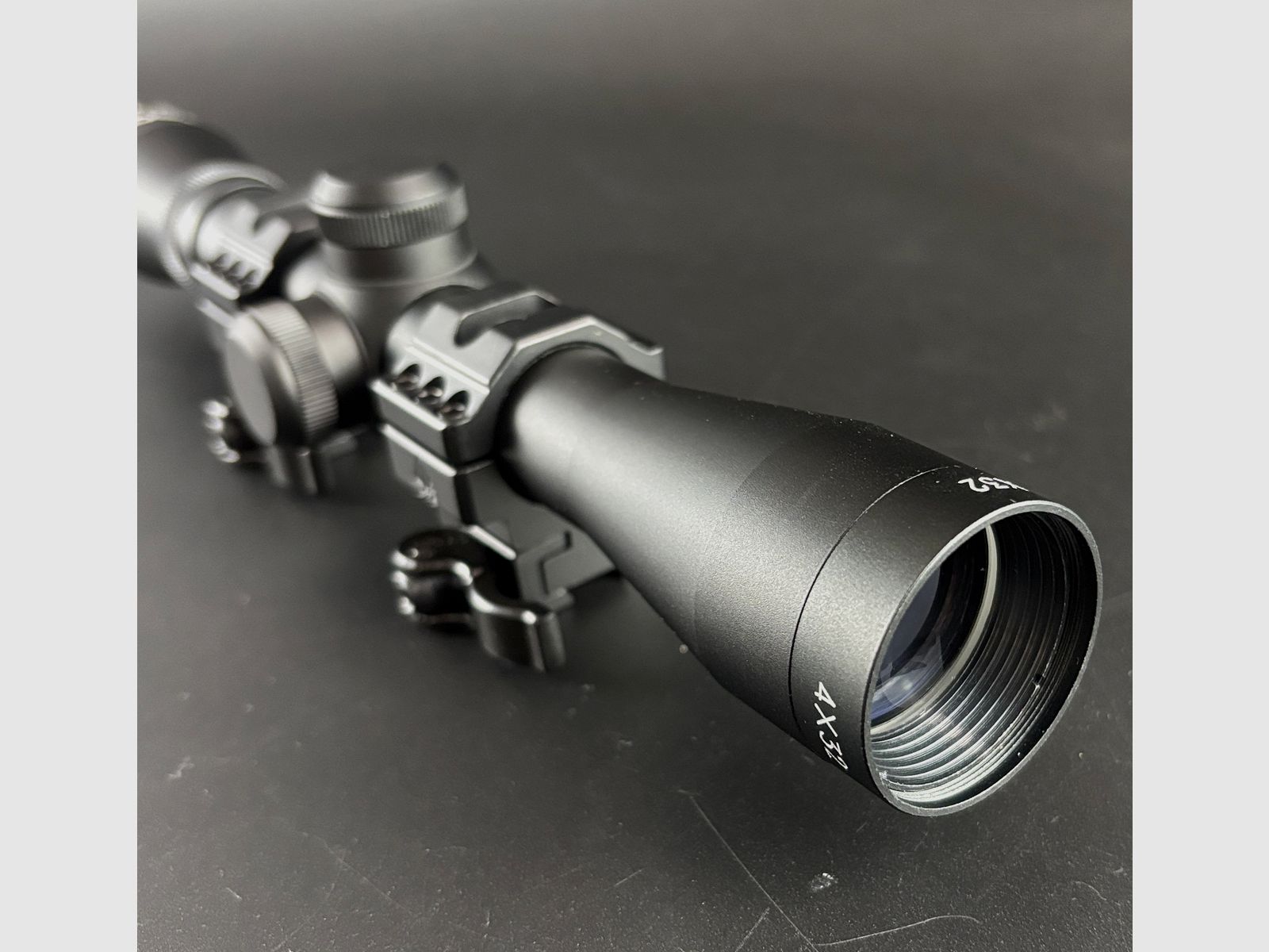 Aussteller FOCUS In Sight 4x32 1/4 MOA Absehen 4A 108160-3 Zielfernrohr