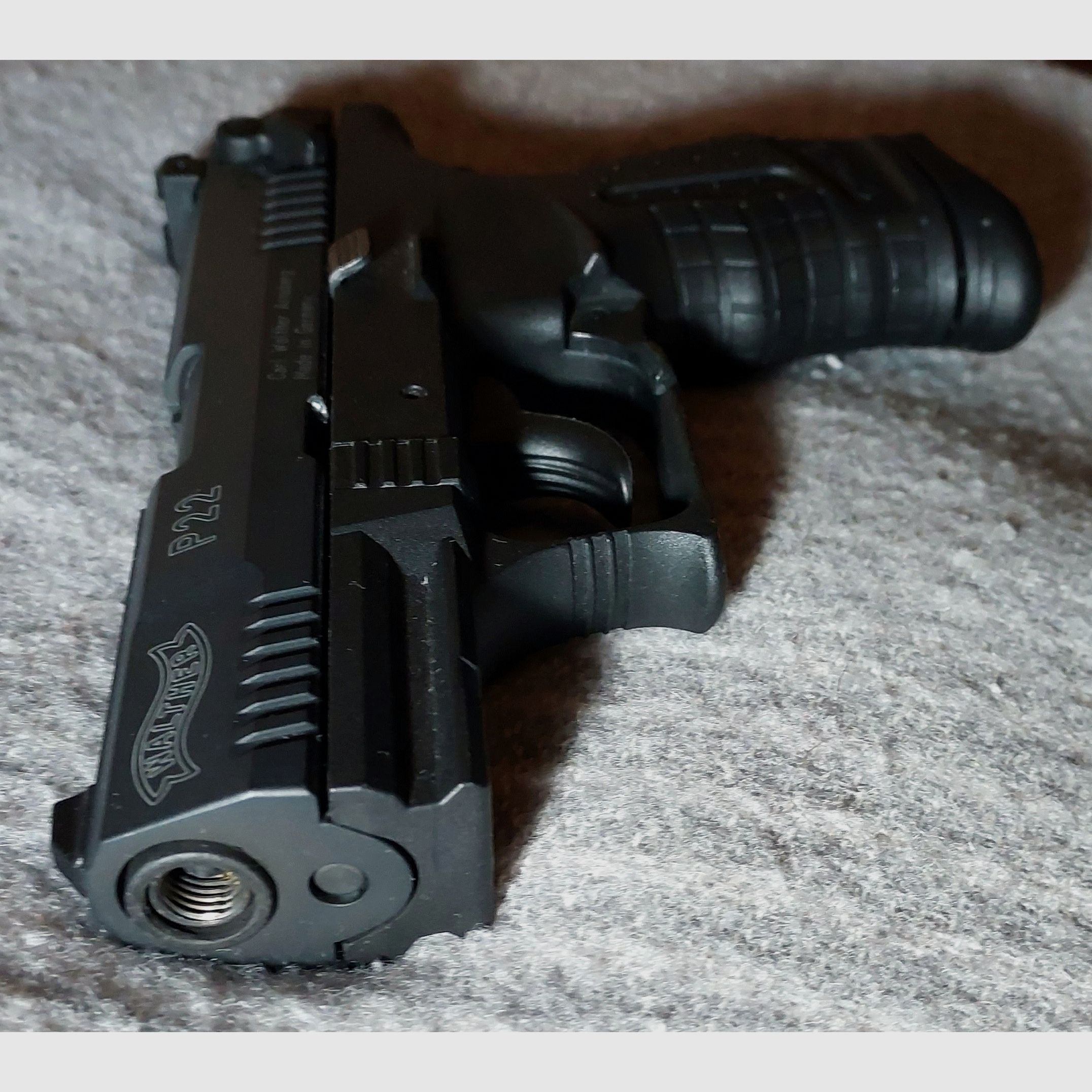 Walther P22 (P 22 Classic) pistola a salve 9mm P.A.K. nera (PTB 778)