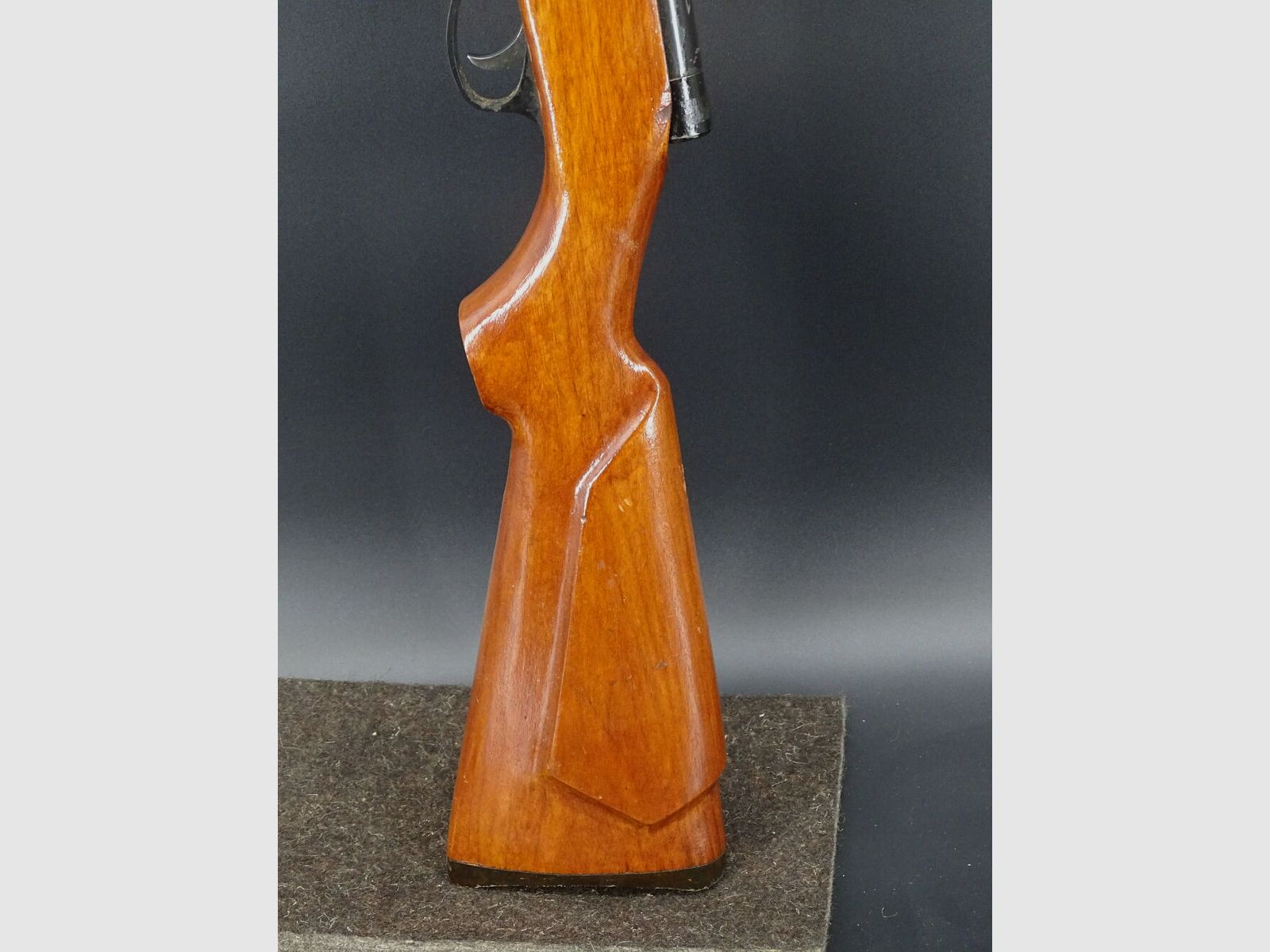 Umarex JW 10 Norinco semi-automatisch geweer kaliber .22lr met schroefdraad 1/2x20 UNF JW 10