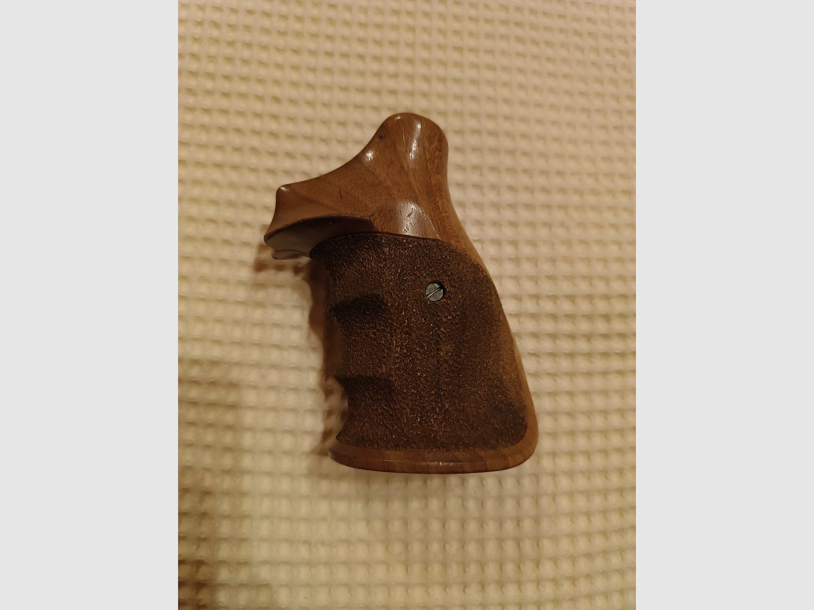 Linkshändergriff Holz Revolver Smith&Wesson 686 round butt