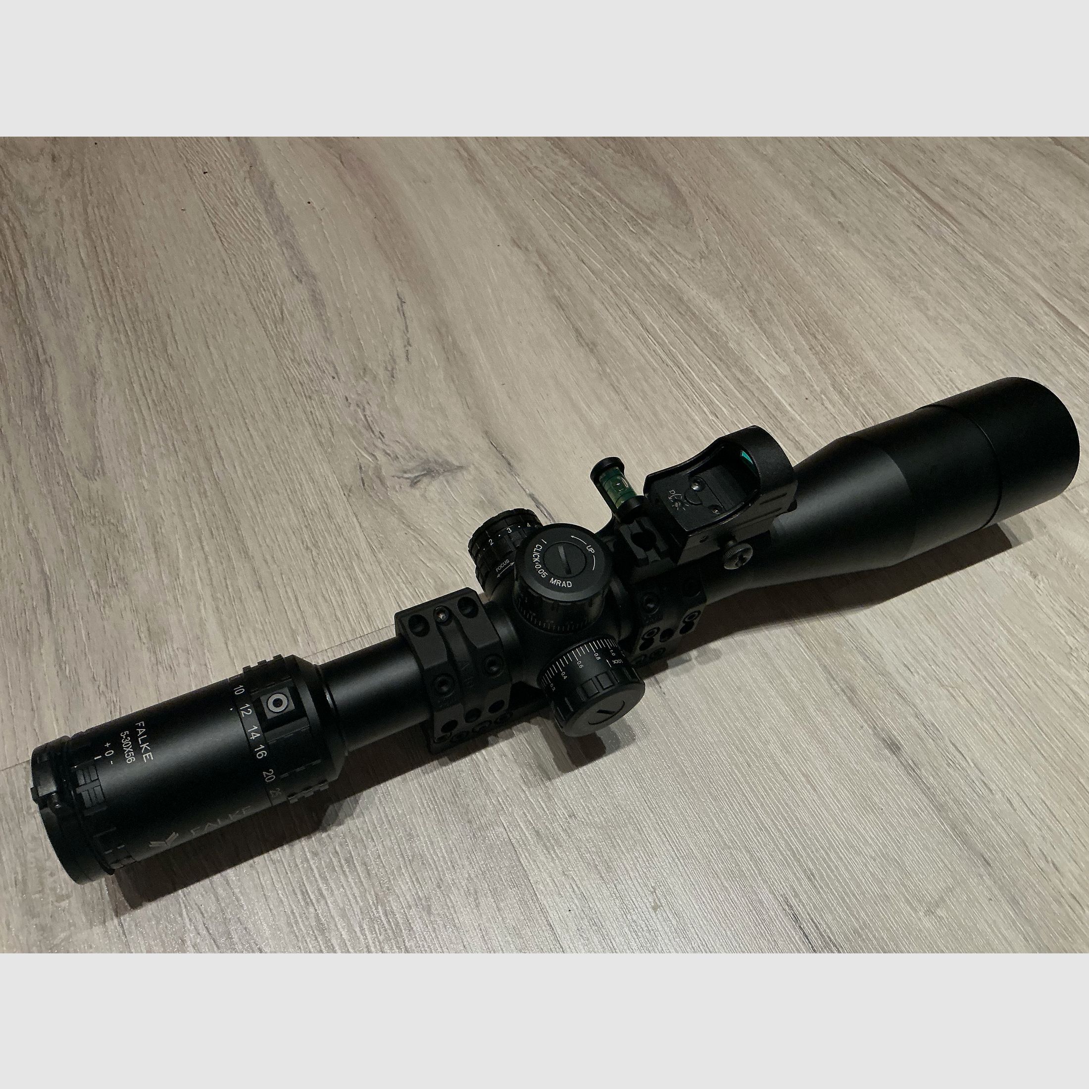 Falke Zielfernrohr 5-30x56 inkl. Killflash neuwertig * unbenutzt